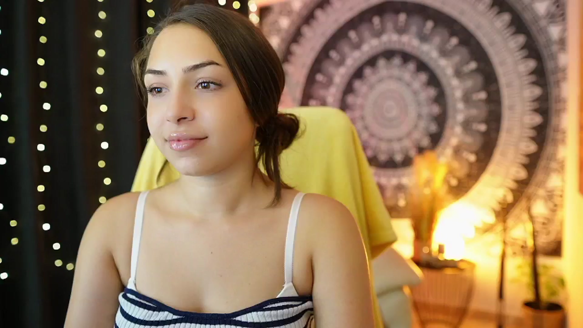 Gallery image thumbnail from Briar__Rose's myfreecams stream on, 07/17/2024, 15:25 image 20 of 20