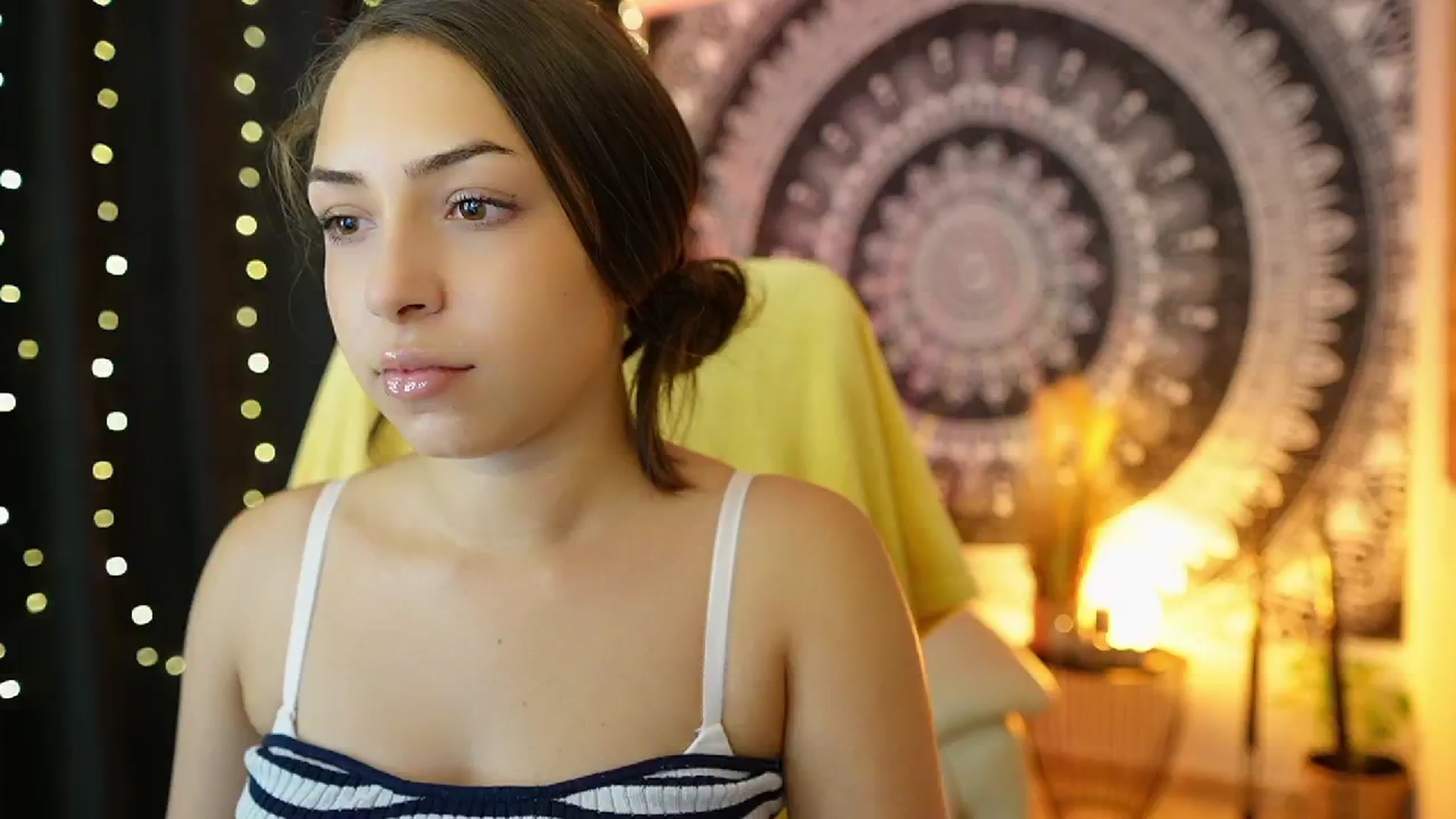 Gallery image thumbnail from Briar__Rose's myfreecams stream on, 07/17/2024, 15:25 image 3 of 20
