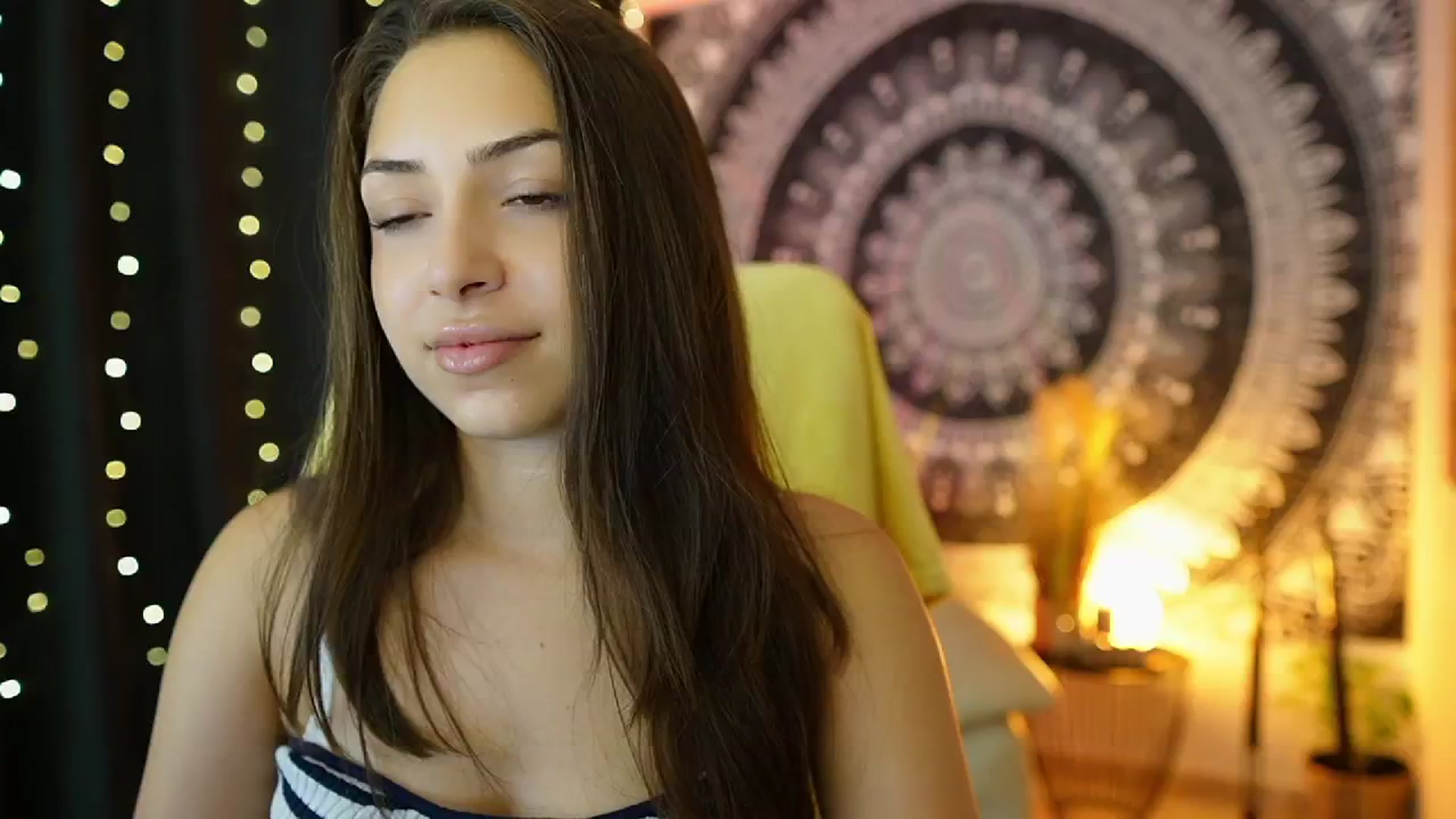 Gallery image thumbnail from Briar__Rose's myfreecams stream on, 07/17/2024, 16:37 image 17 of 20