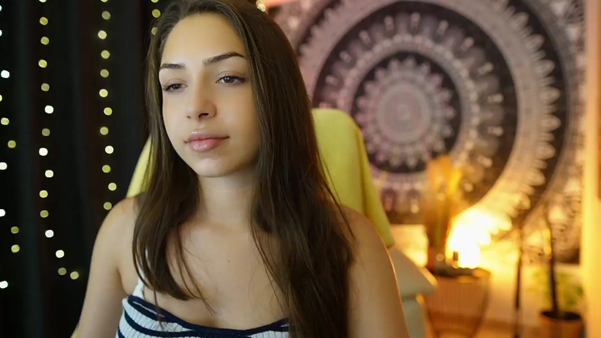 Gallery image thumbnail from Briar__Rose's myfreecams stream on, 07/17/2024, 16:37 image 14 of 20