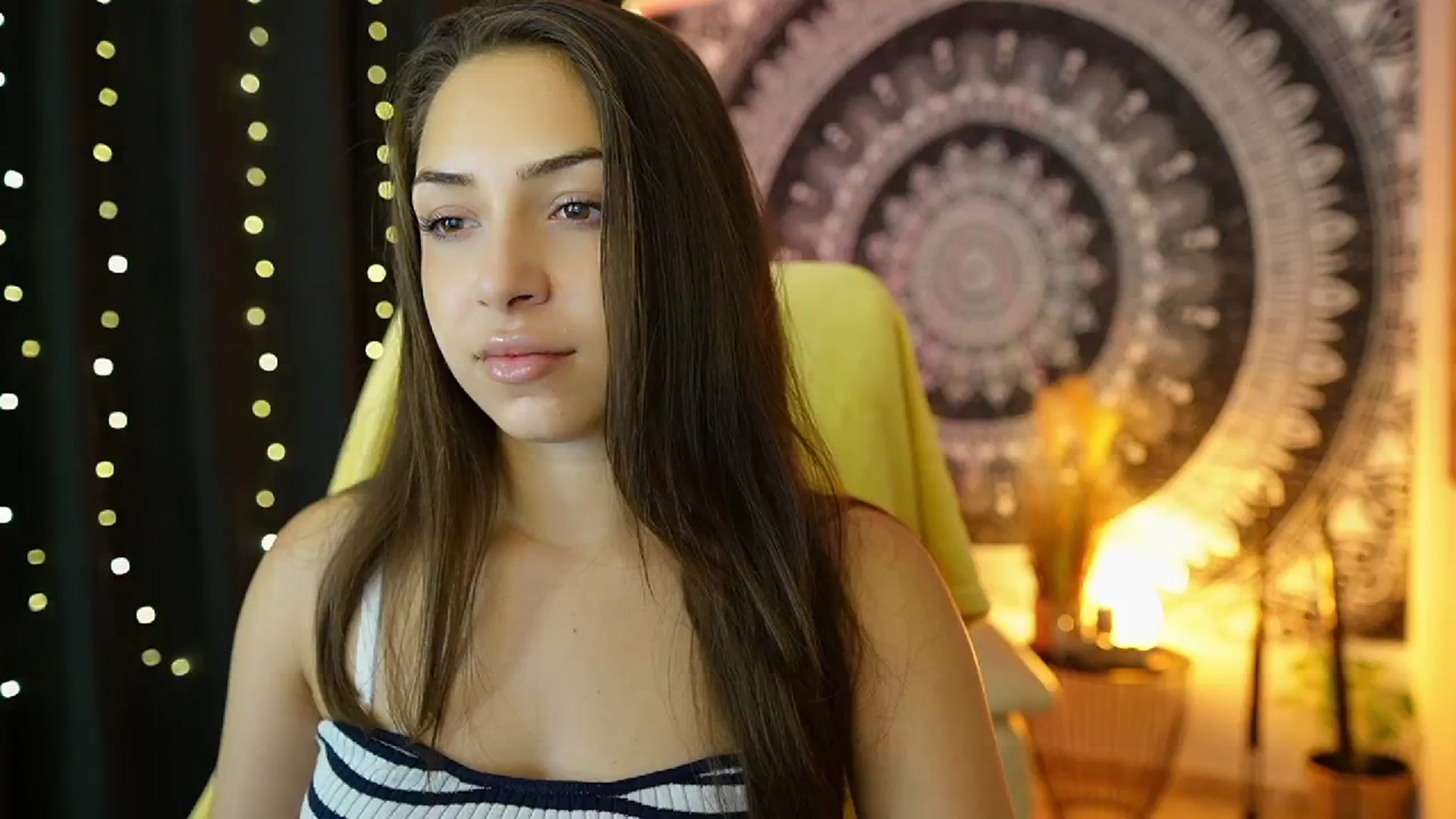 Gallery image thumbnail from Briar__Rose's myfreecams stream on, 07/17/2024, 16:37 image 10 of 20