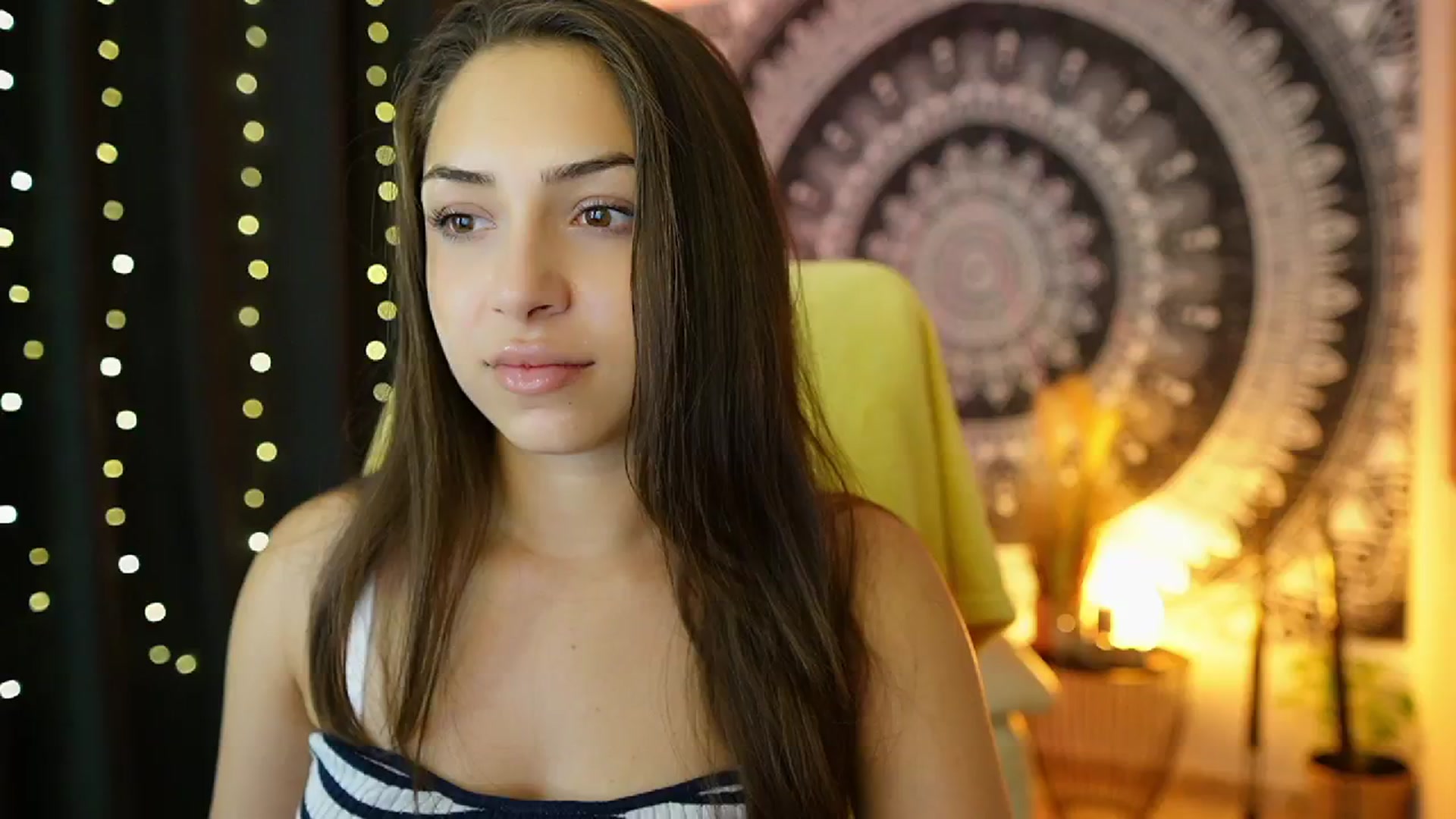 Gallery image thumbnail from Briar__Rose's myfreecams stream on, 07/17/2024, 16:37 image 6 of 20