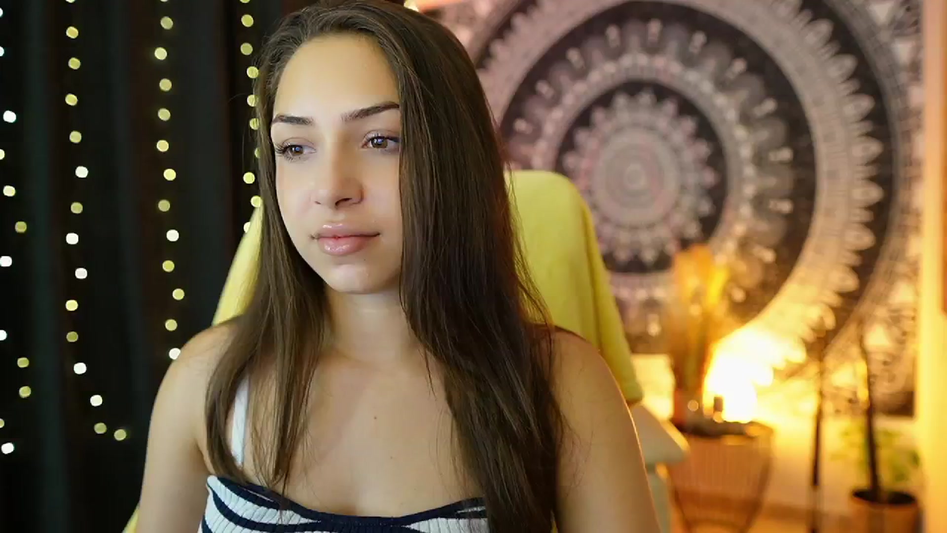 Gallery image thumbnail from Briar__Rose's myfreecams stream on, 07/17/2024, 16:37 image 9 of 20