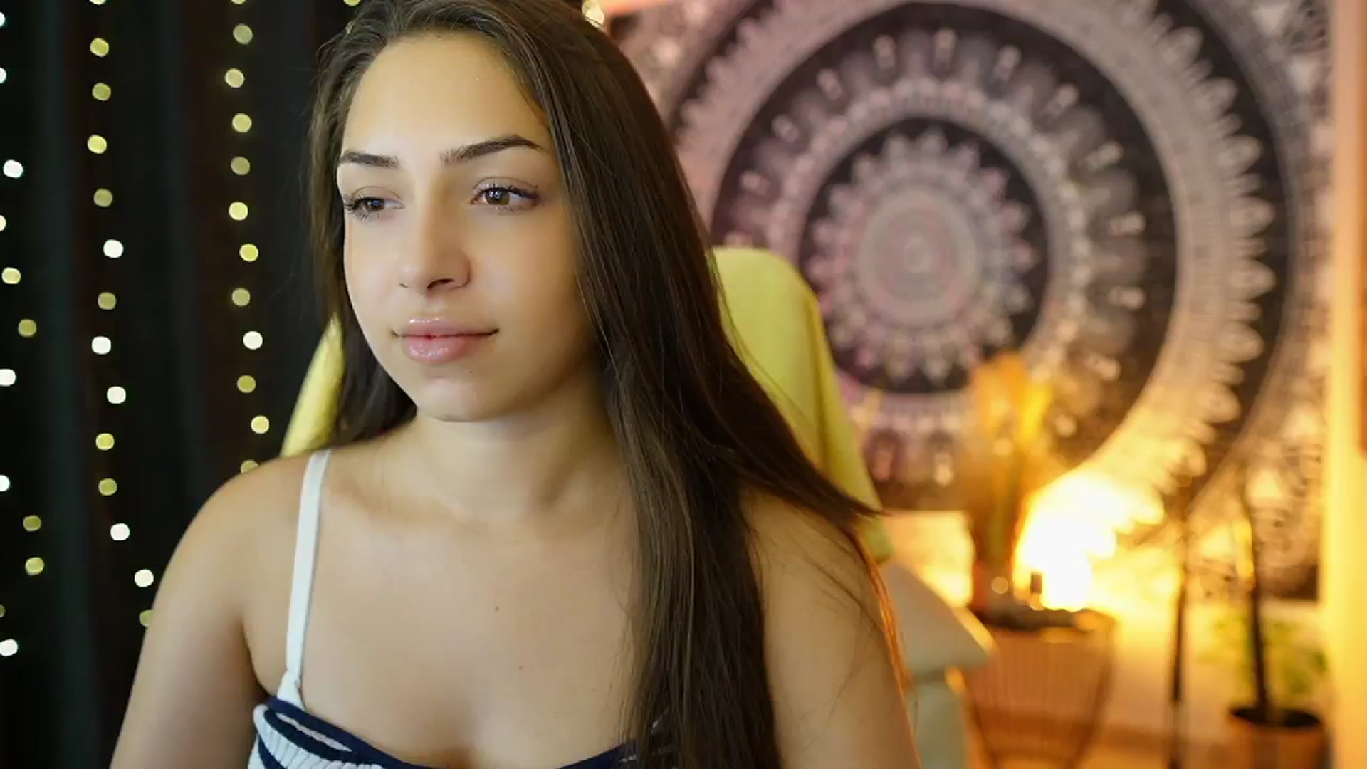 Gallery image thumbnail from Briar__Rose's myfreecams stream on, 07/17/2024, 16:37 image 18 of 20