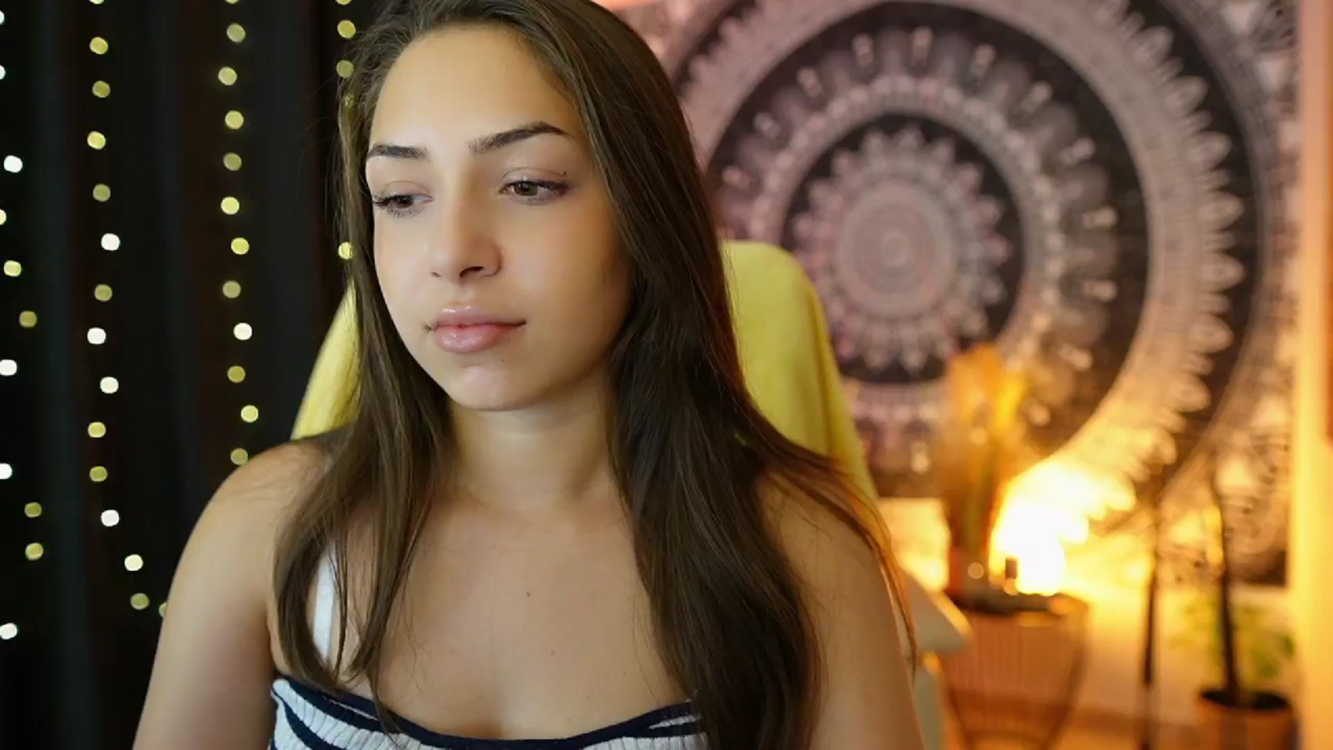Gallery image thumbnail from Briar__Rose's myfreecams stream on, 07/17/2024, 16:37 image 1 of 20
