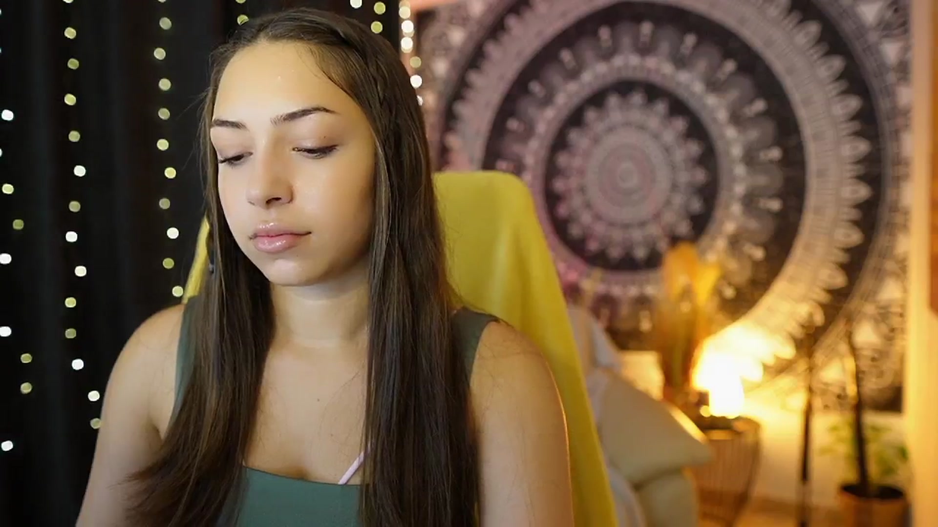 Gallery image thumbnail from Briar__Rose's myfreecams stream on, 07/18/2024, 14:48 image 11 of 20