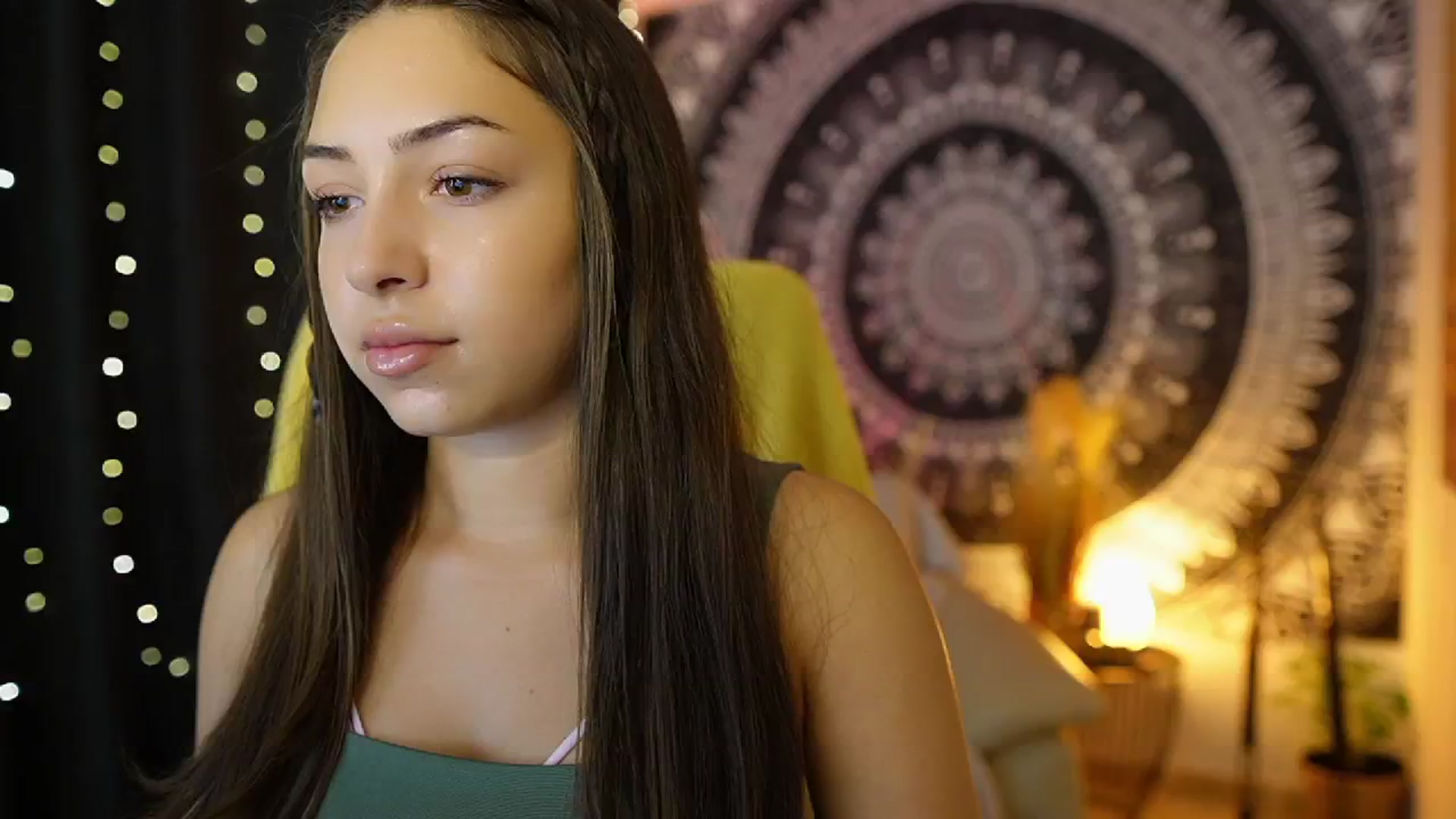 Gallery image thumbnail from Briar__Rose's myfreecams stream on, 07/18/2024, 17:57 image 2 of 20