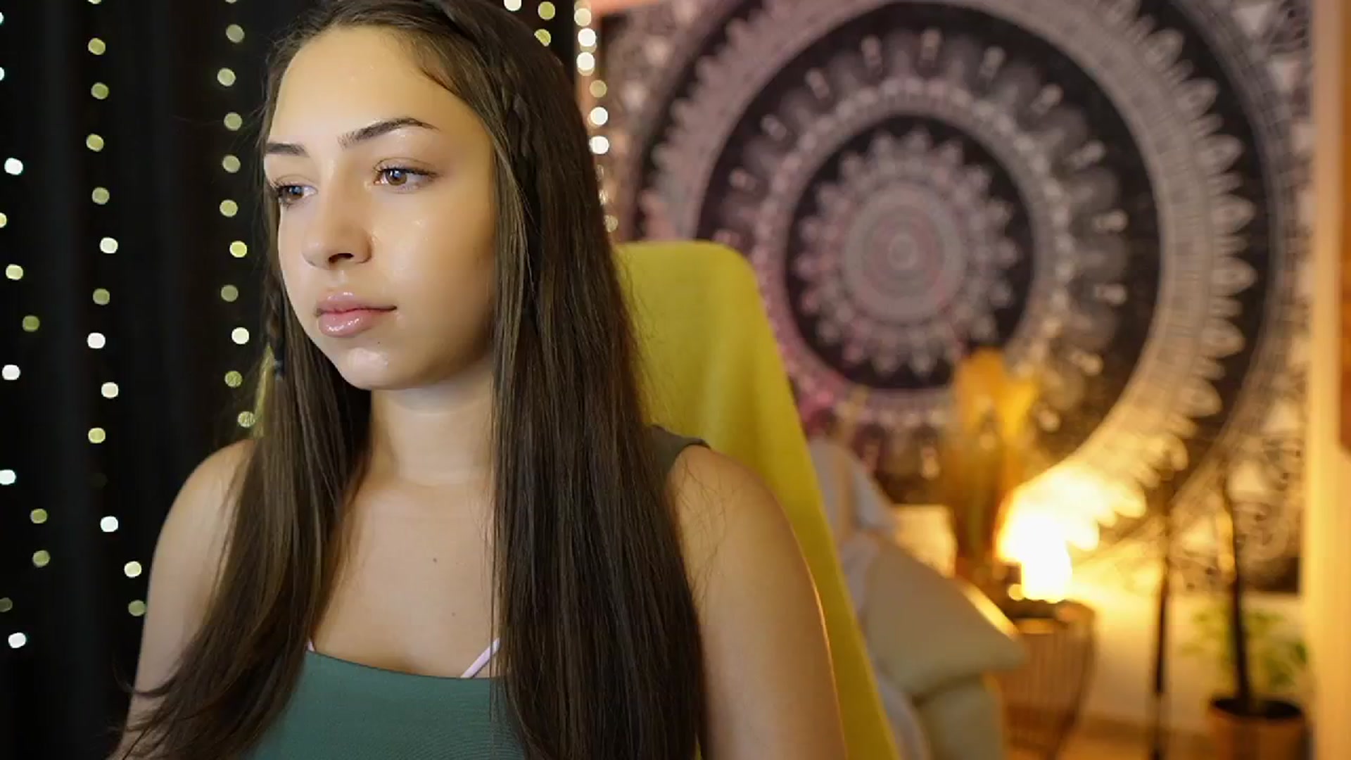 Gallery image thumbnail from Briar__Rose's myfreecams stream on, 07/18/2024, 17:57 image 4 of 20