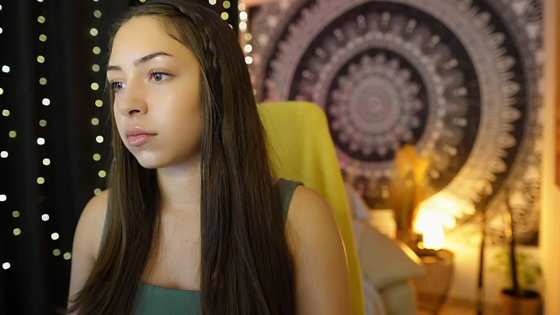 Gallery image thumbnail from Briar__Rose's myfreecams stream on, 07/18/2024, 17:57 image 16 of 20