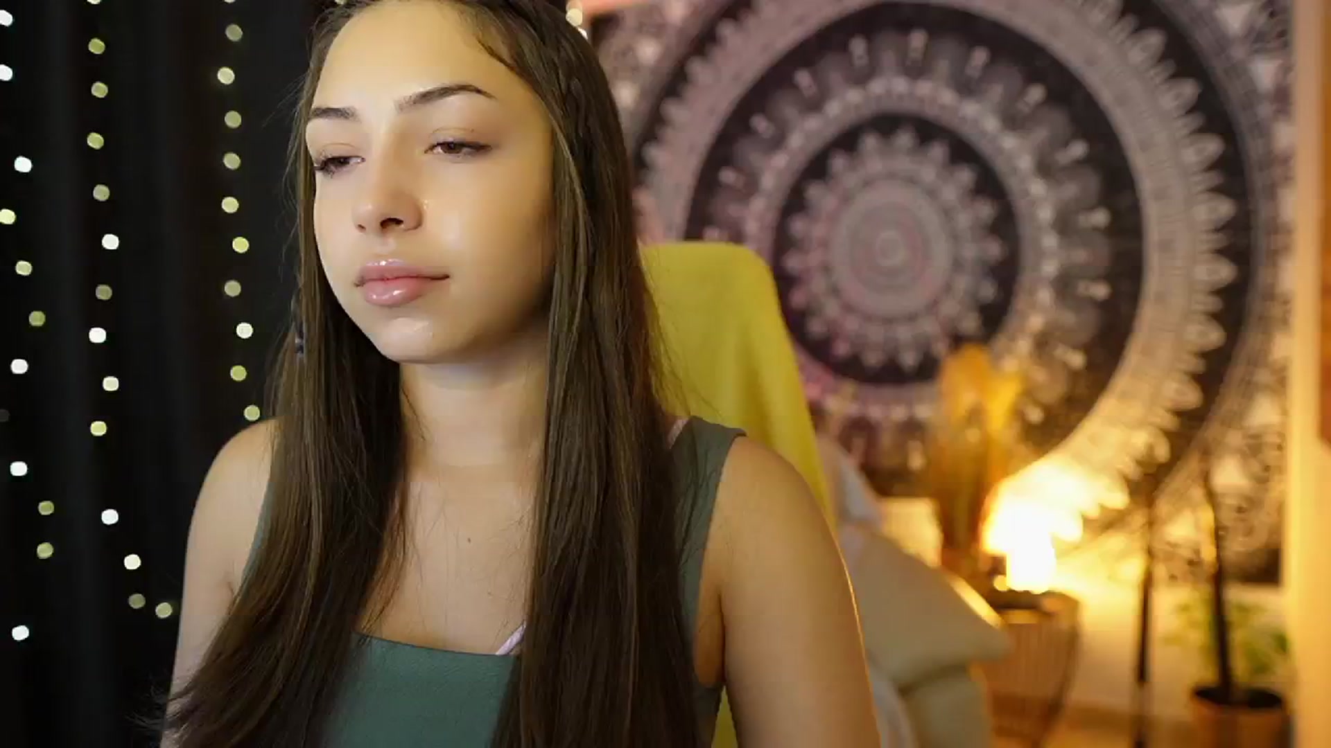 Gallery image thumbnail from Briar__Rose's myfreecams stream on, 07/18/2024, 17:57 image 17 of 20