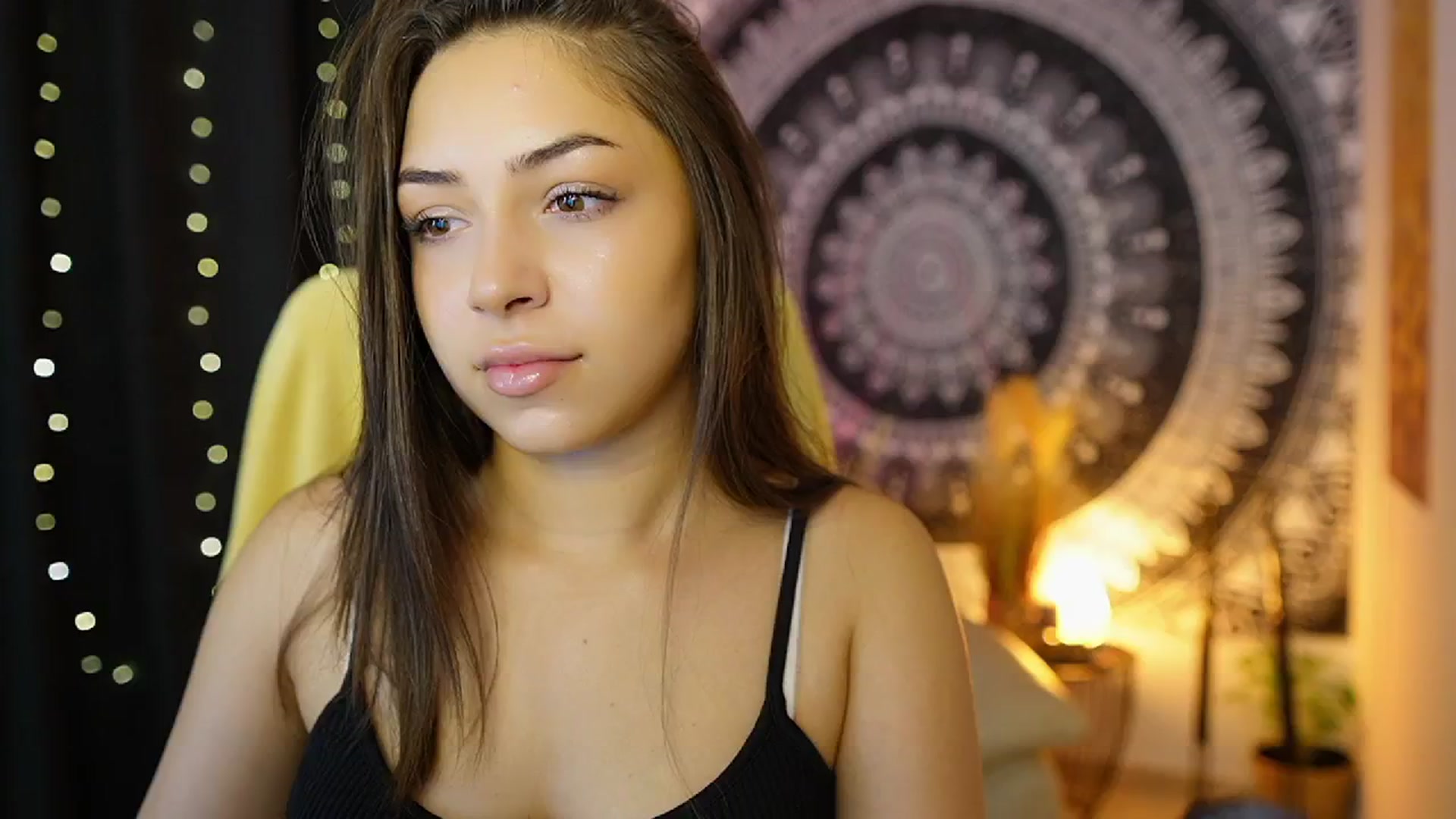 Gallery image thumbnail from Briar__Rose's myfreecams stream on, 07/21/2024, 14:03 image 18 of 20