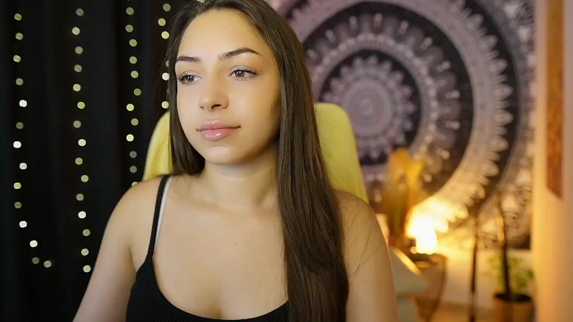 Gallery image thumbnail from Briar__Rose's myfreecams stream on, 07/21/2024, 15:03 image 15 of 20