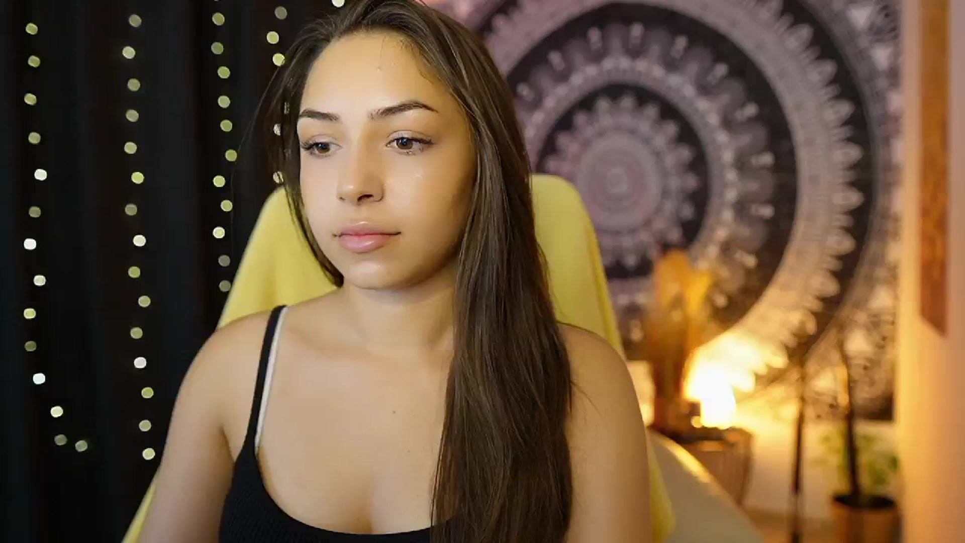 Gallery image thumbnail from Briar__Rose's myfreecams stream on, 07/21/2024, 17:28 image 1 of 20