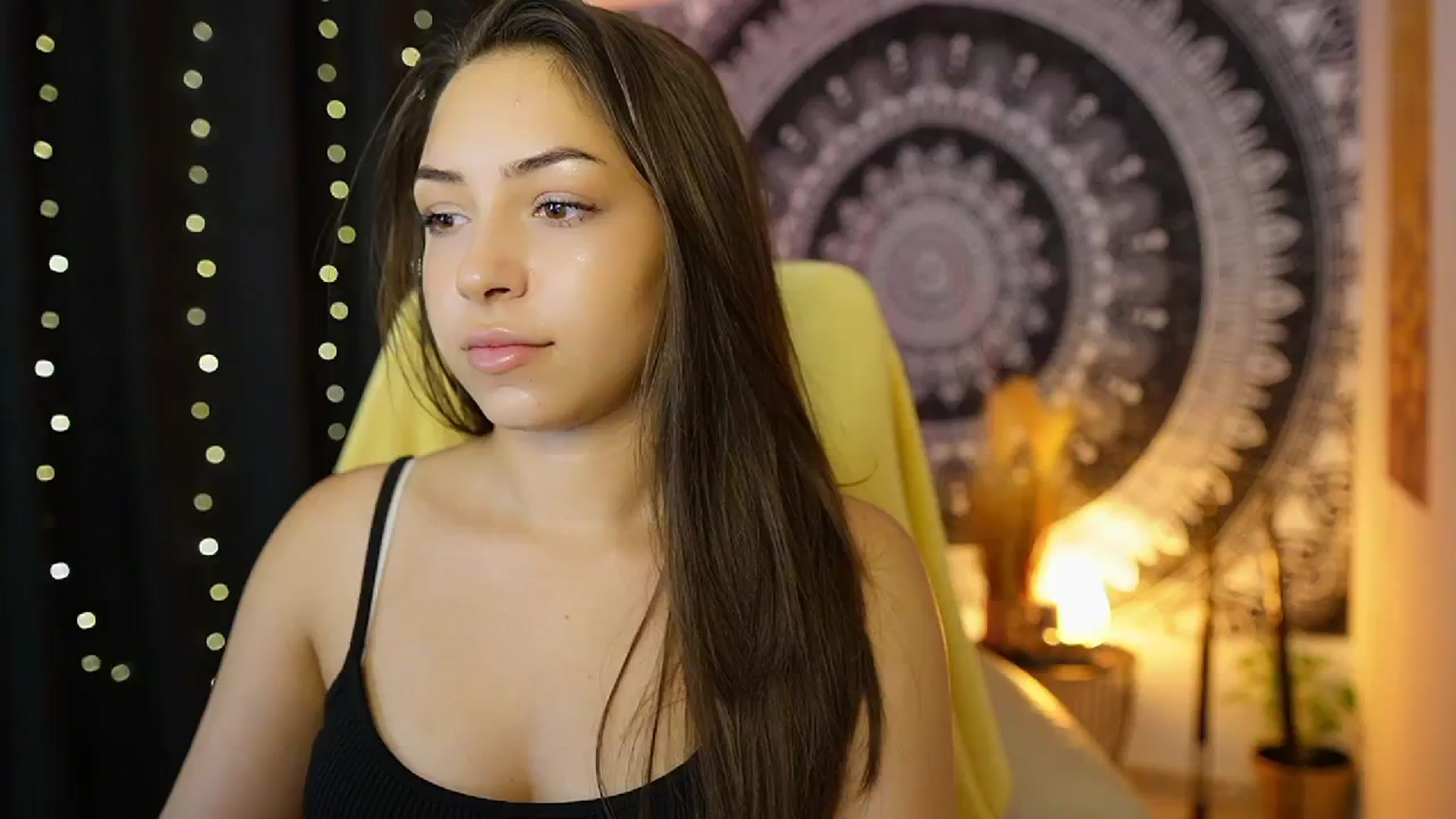 Gallery image thumbnail from Briar__Rose's myfreecams stream on, 07/21/2024, 17:28 image 14 of 20