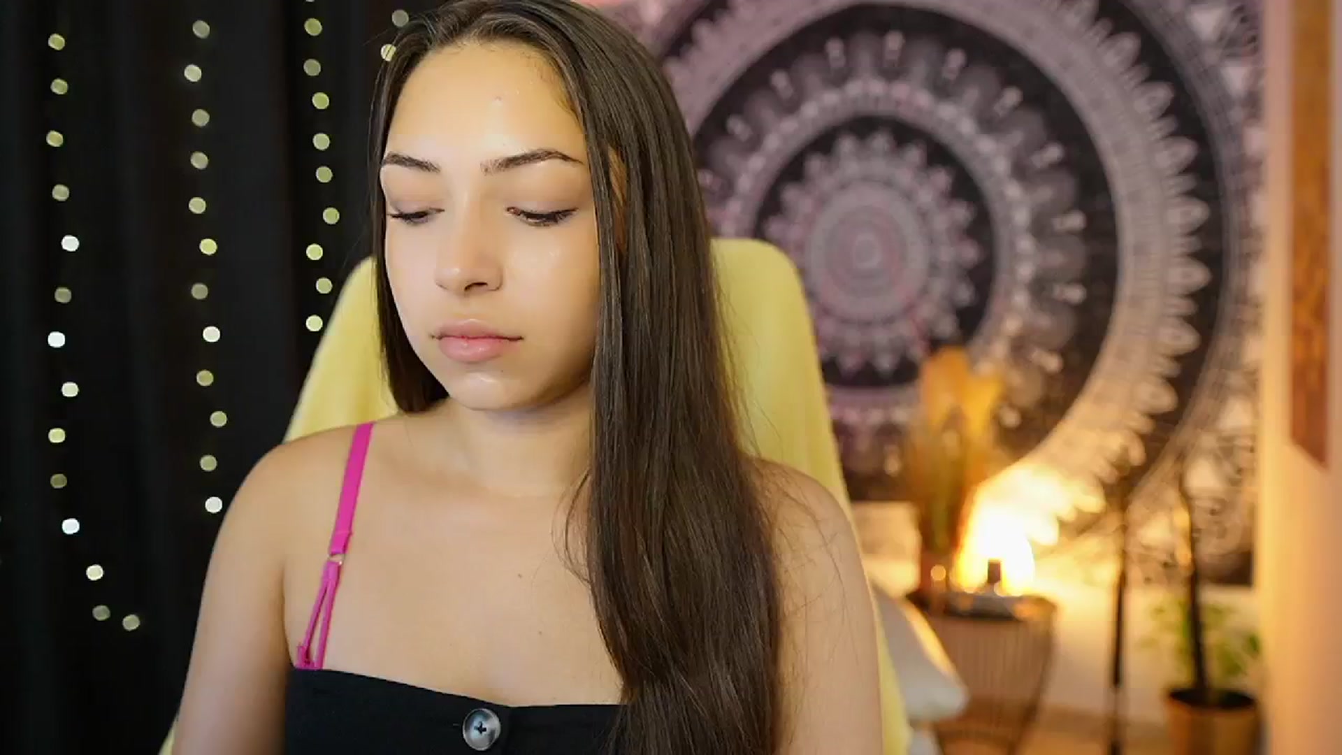 Gallery image thumbnail from Briar__Rose's myfreecams stream on, 07/22/2024, 16:06 image 14 of 20