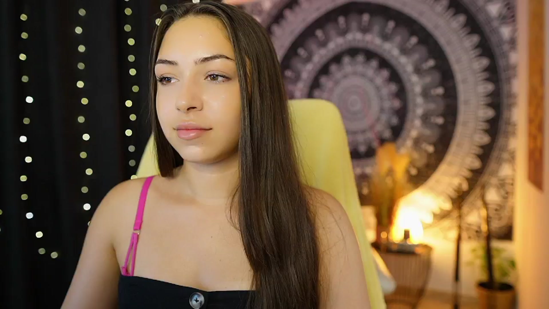 Gallery image thumbnail from Briar__Rose's myfreecams stream on, 07/22/2024, 16:06 image 16 of 20