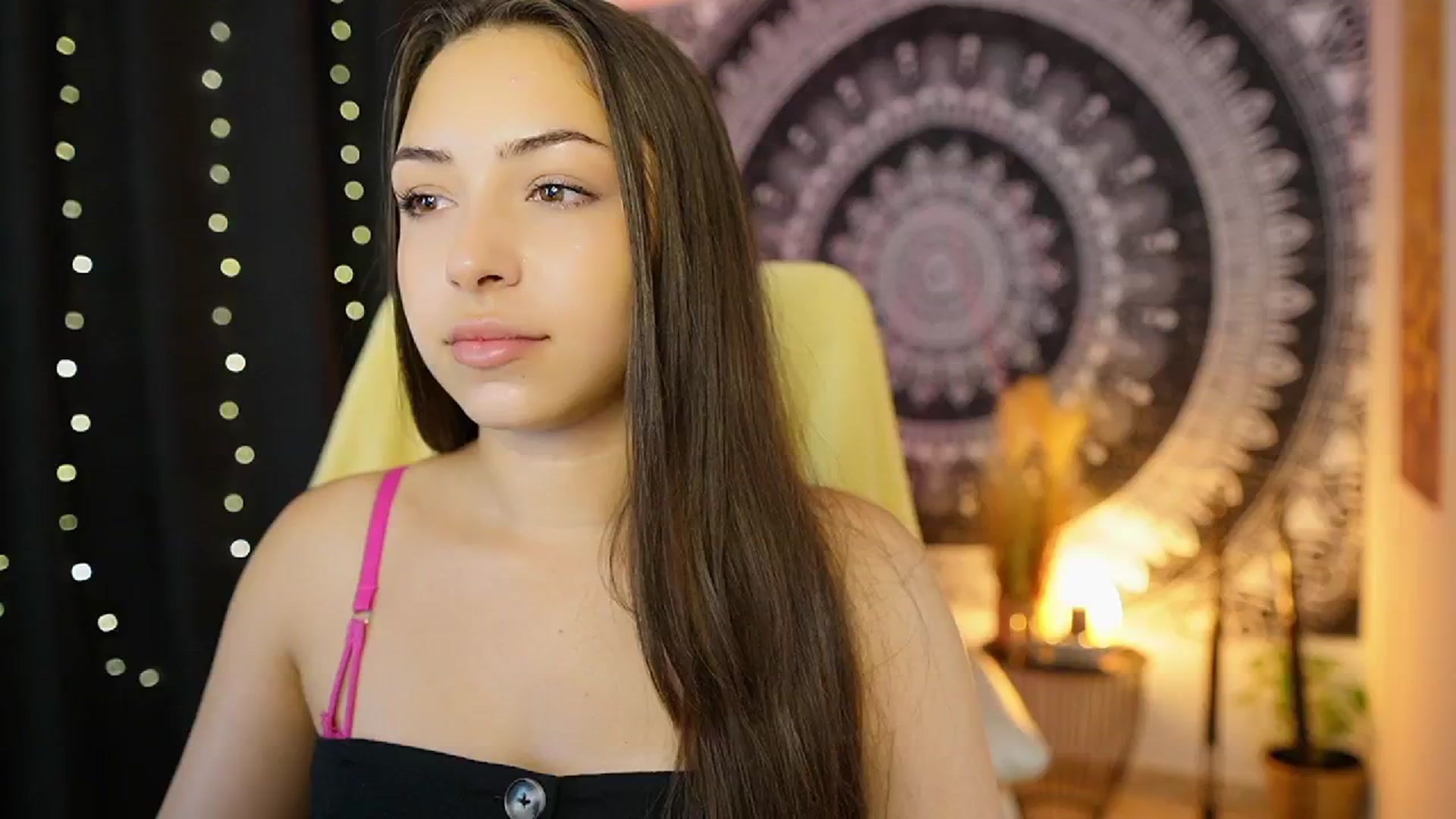 Gallery image thumbnail from Briar__Rose's myfreecams stream on, 07/22/2024, 16:06 image 13 of 20