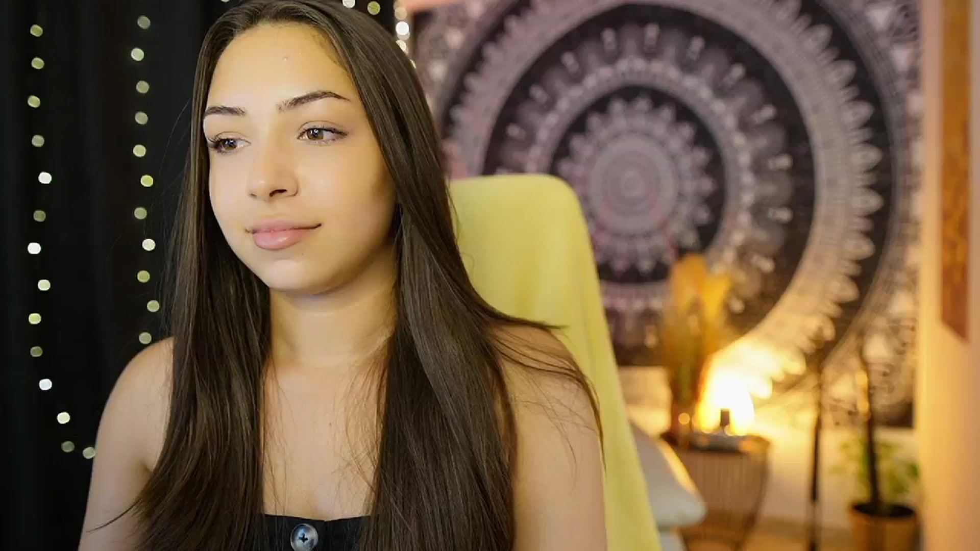 Gallery image thumbnail from Briar__Rose's myfreecams stream on, 07/22/2024, 16:06 image 1 of 20