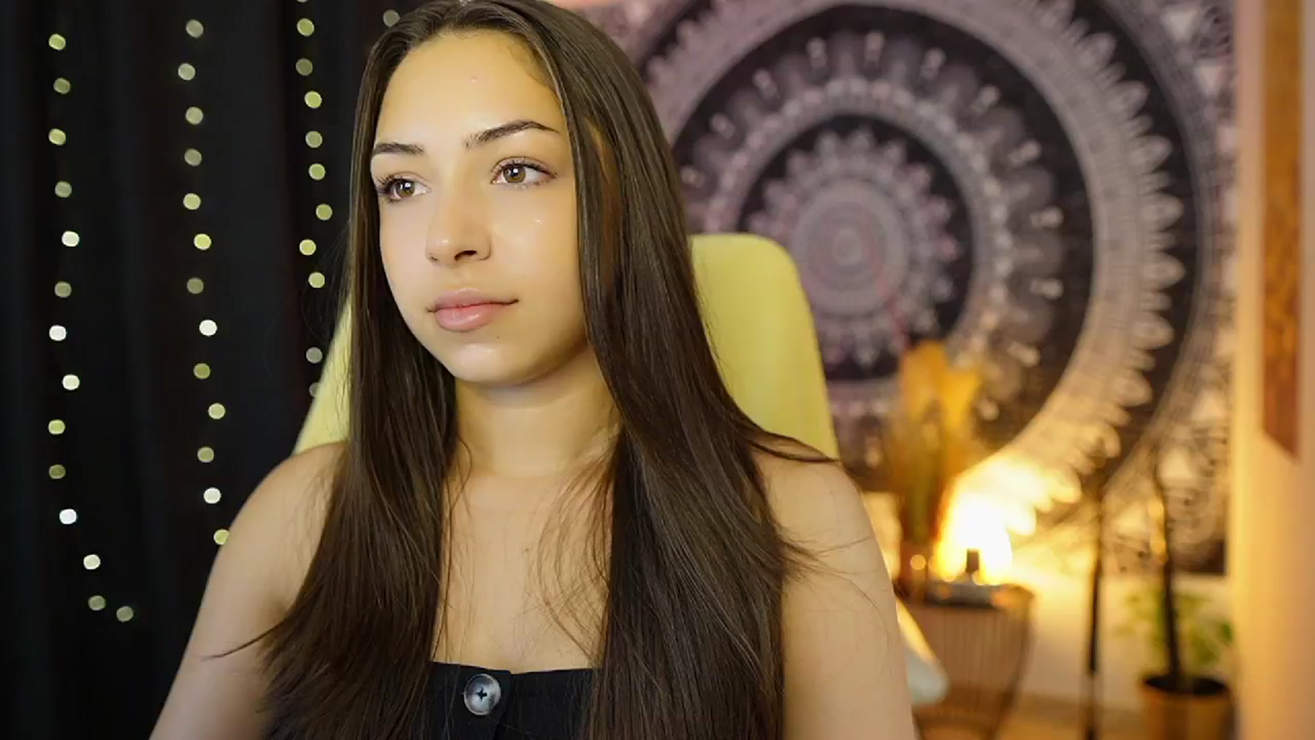 Gallery image thumbnail from Briar__Rose's myfreecams stream on, 07/22/2024, 16:06 image 6 of 20