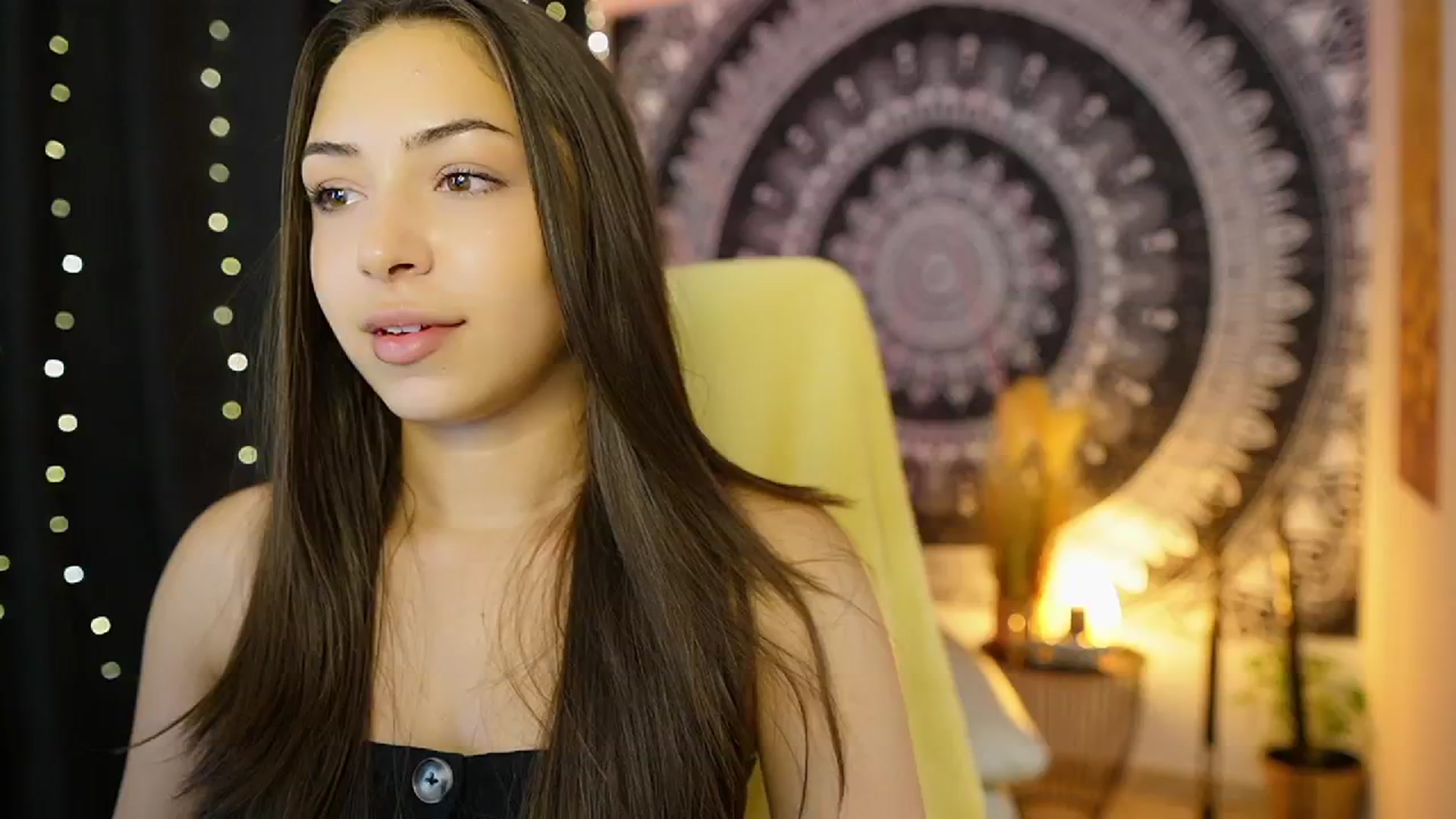 Gallery image thumbnail from Briar__Rose's myfreecams stream on, 07/22/2024, 16:06 image 3 of 20