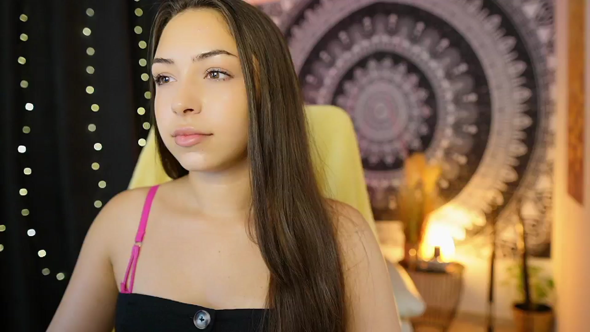 Gallery image thumbnail from Briar__Rose's myfreecams stream on, 07/22/2024, 16:06 image 11 of 20