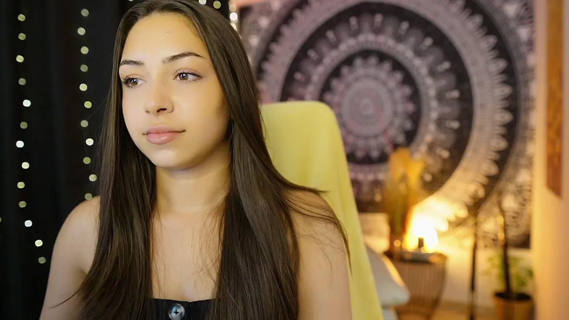 Gallery image thumbnail from Briar__Rose's myfreecams stream on, 07/22/2024, 16:06 image 2 of 20