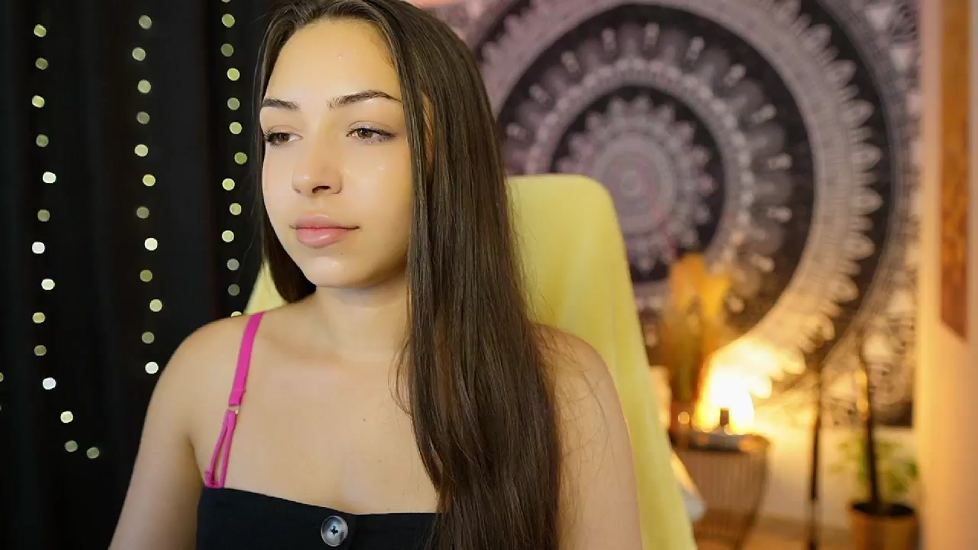 Gallery image thumbnail from Briar__Rose's myfreecams stream on, 07/22/2024, 16:06 image 15 of 20