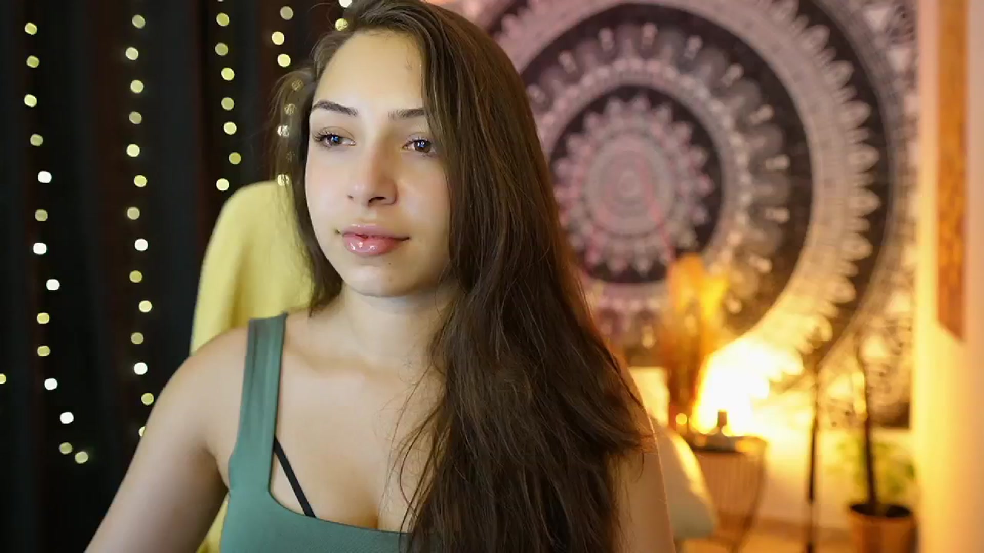 Gallery image thumbnail from Briar__Rose's myfreecams stream on, 07/23/2024, 14:35 image 15 of 20