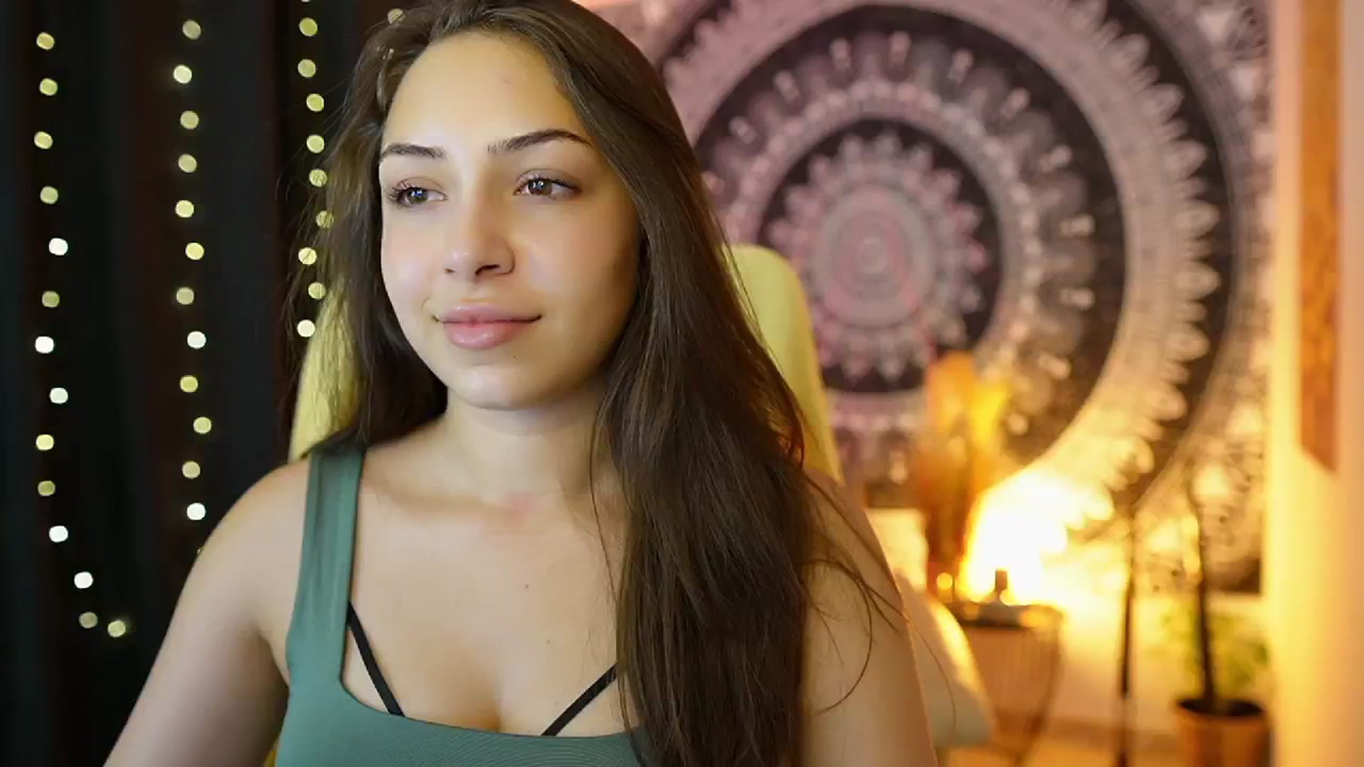 Gallery image thumbnail from Briar__Rose's myfreecams stream on, 07/23/2024, 15:44 image 4 of 20