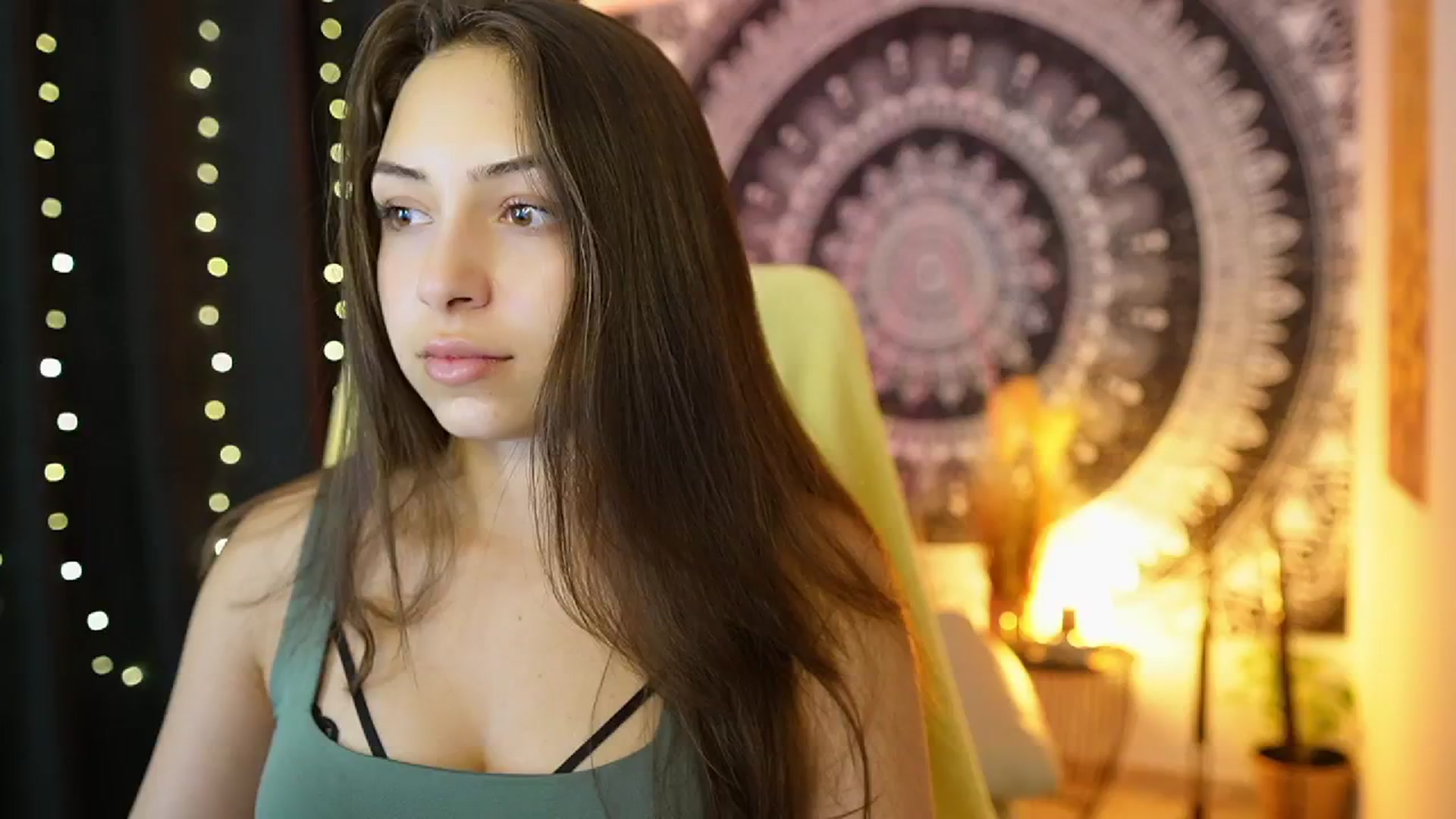 Gallery image thumbnail from Briar__Rose's myfreecams stream on, 07/23/2024, 16:32 image 18 of 20