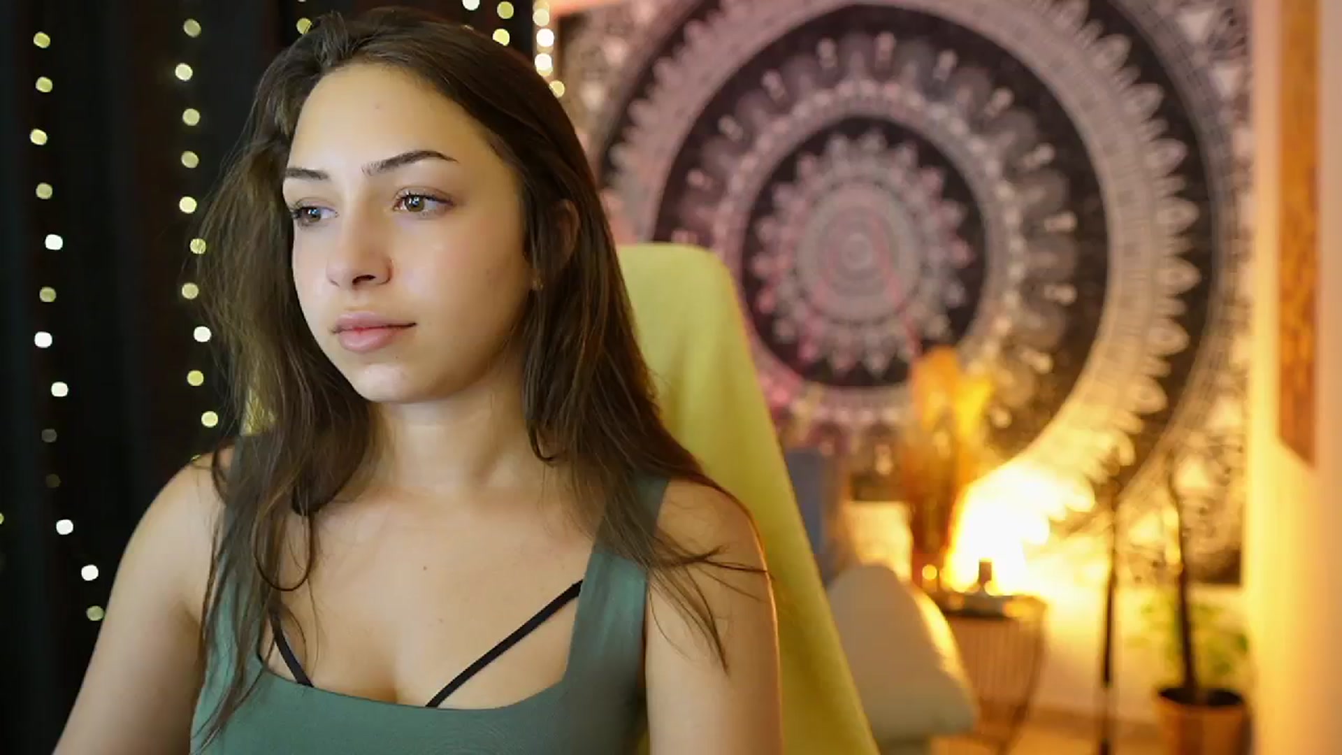 Gallery image thumbnail from Briar__Rose's myfreecams stream on, 07/23/2024, 17:54 image 13 of 20