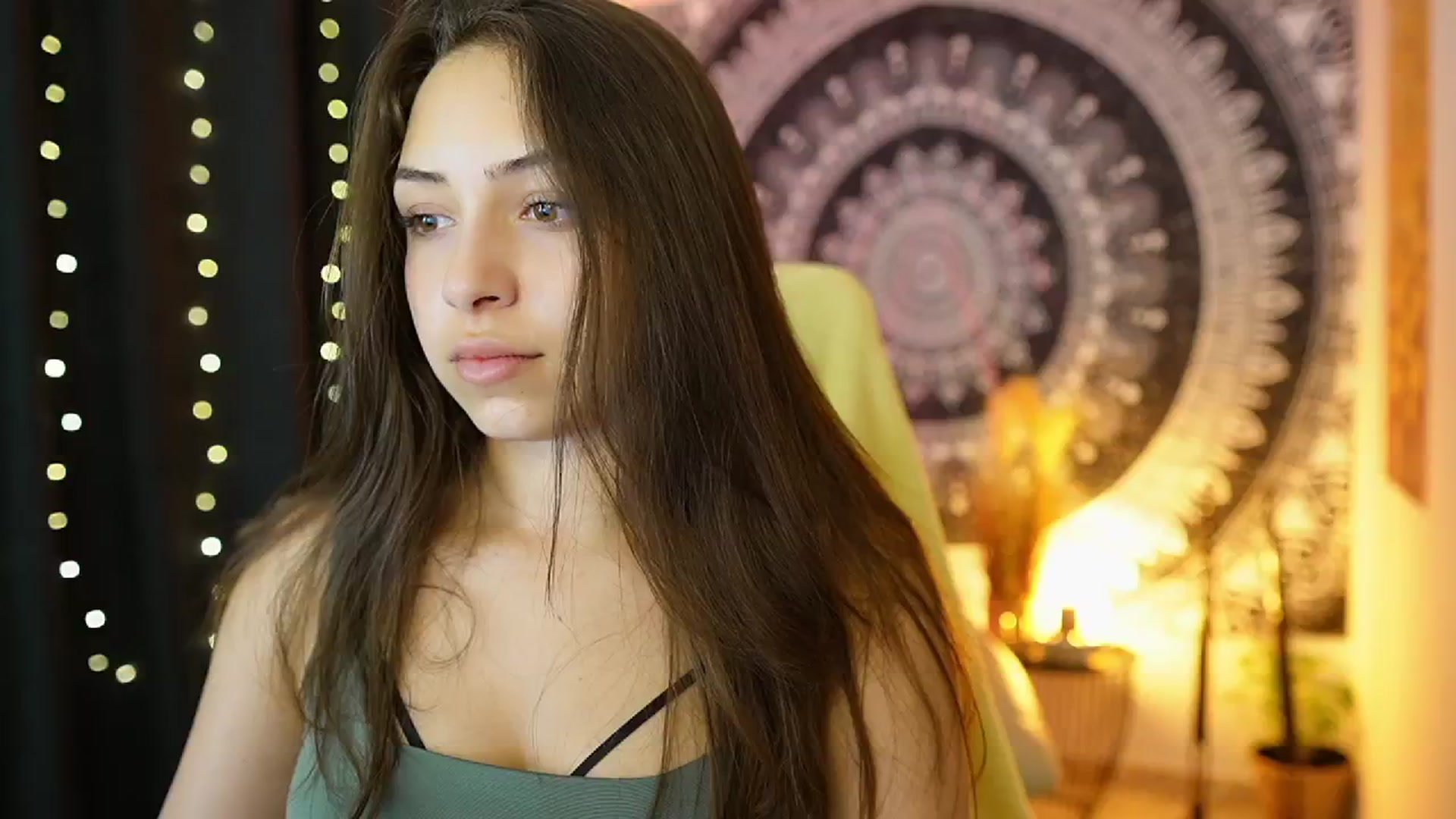 Gallery image thumbnail from Briar__Rose's myfreecams stream on, 07/23/2024, 17:54 image 18 of 20