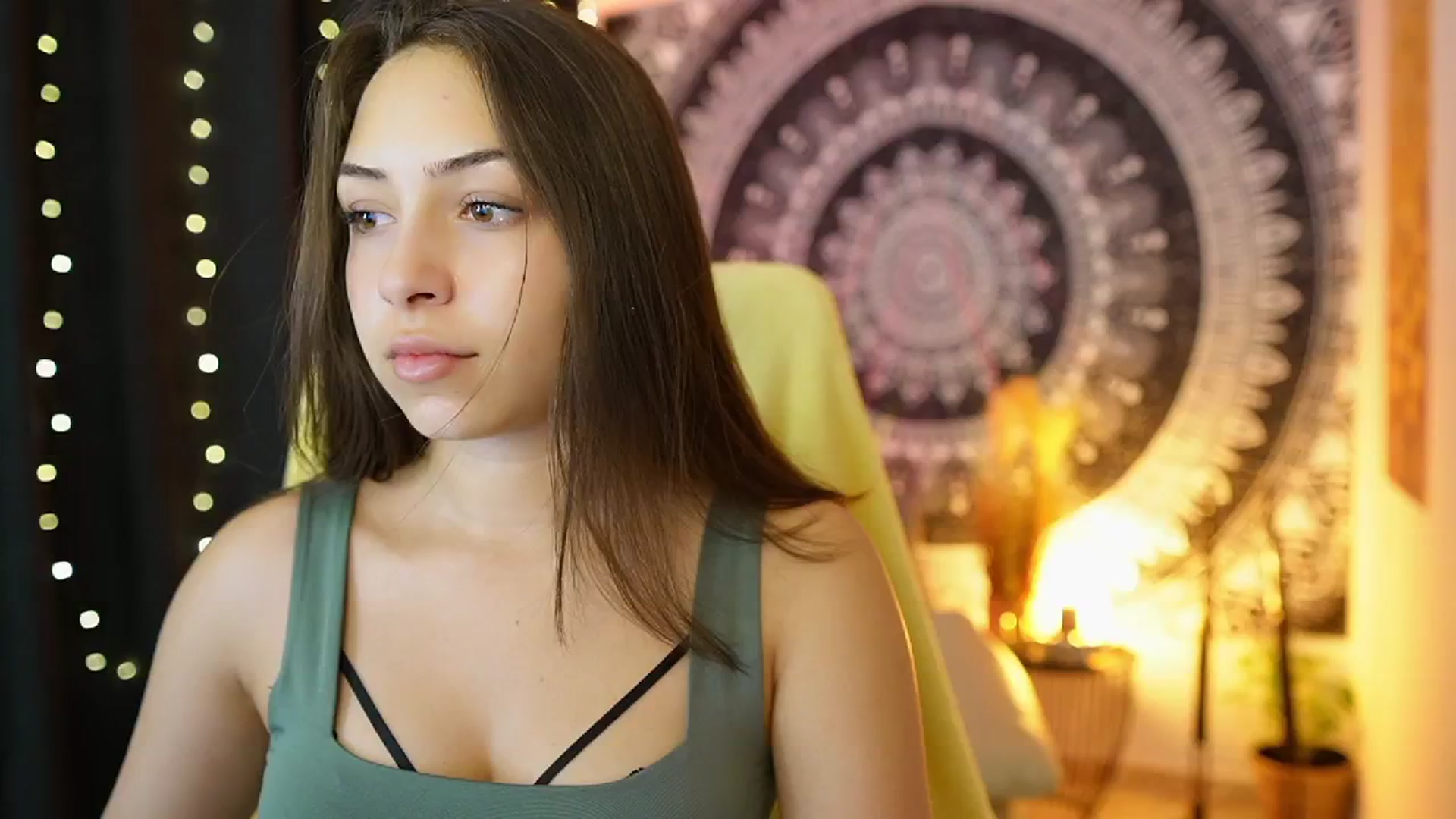Gallery image thumbnail from Briar__Rose's myfreecams stream on, 07/23/2024, 17:54 image 3 of 20