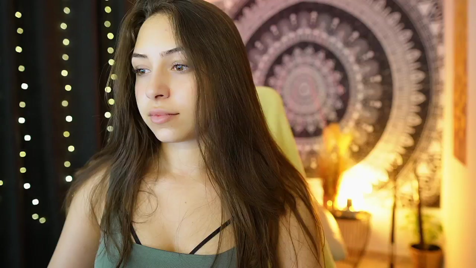 Gallery image thumbnail from Briar__Rose's myfreecams stream on, 07/23/2024, 17:54 image 16 of 20