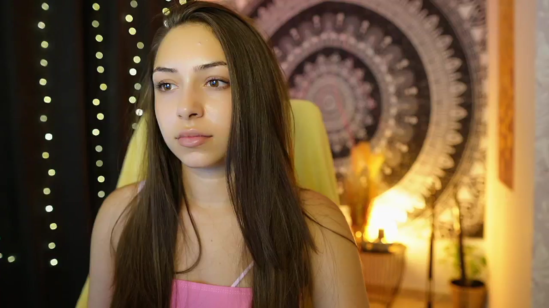 Gallery image thumbnail from Briar__Rose's myfreecams stream on, 07/24/2024, 17:03 image 17 of 20