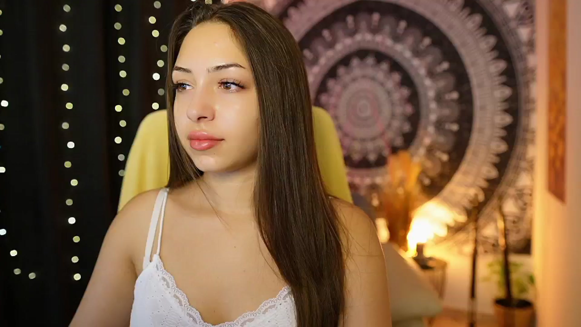 Gallery image thumbnail from Briar__Rose's myfreecams stream on, 07/25/2024, 15:42 image 13 of 20