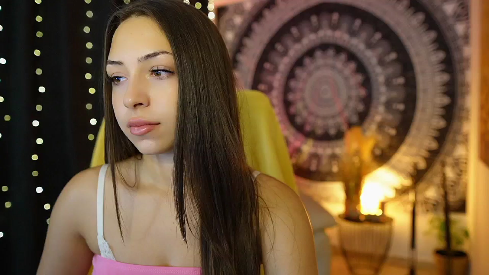 Gallery image thumbnail from Briar__Rose's myfreecams stream on, 08/05/2024, 16:43 image 5 of 20