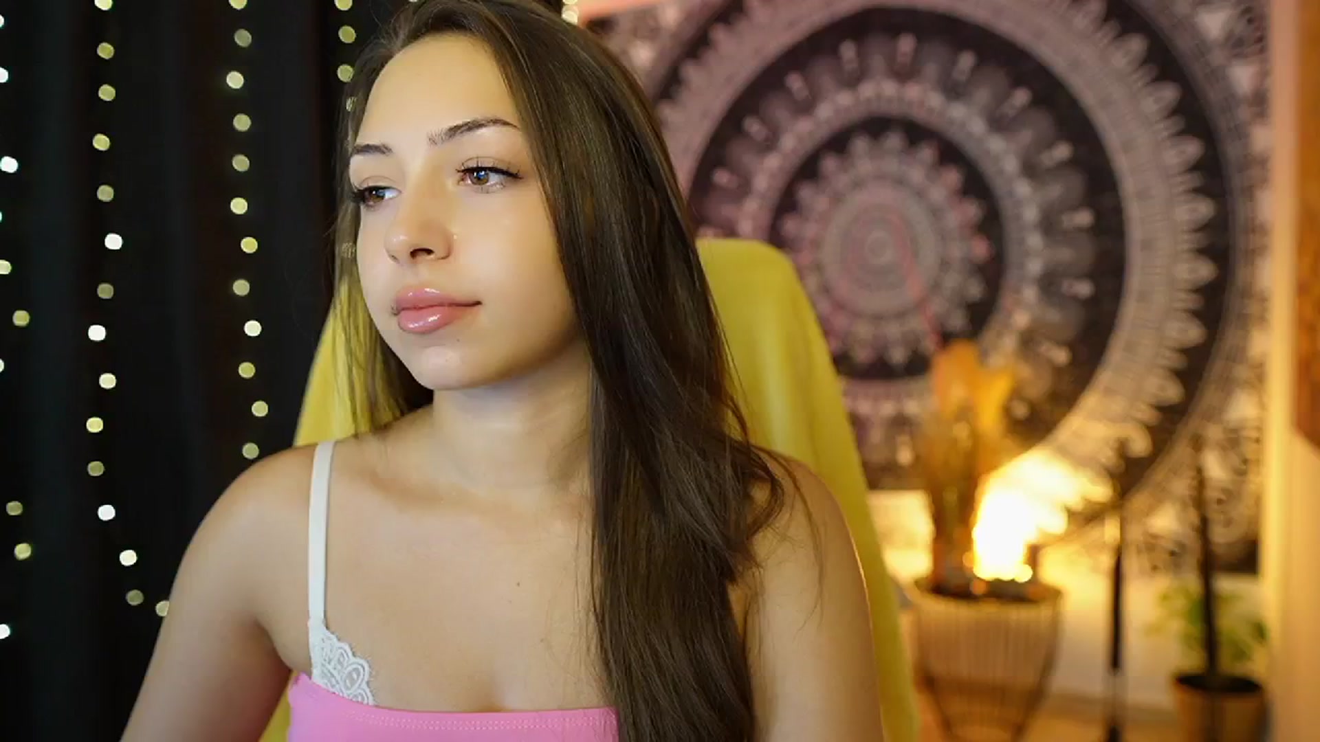Gallery image thumbnail from Briar__Rose's myfreecams stream on, 08/05/2024, 17:50 image 7 of 20