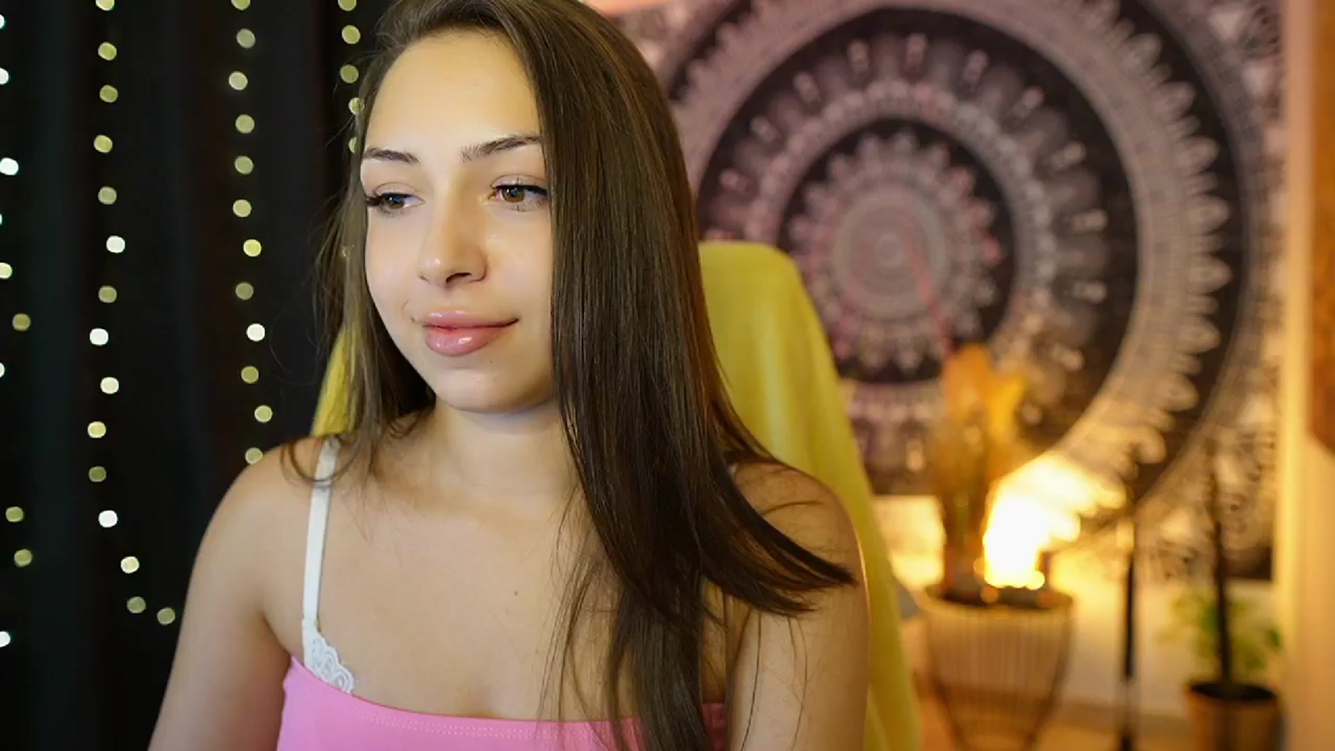 Gallery image thumbnail from Briar__Rose's myfreecams stream on, 08/05/2024, 17:50 image 13 of 20