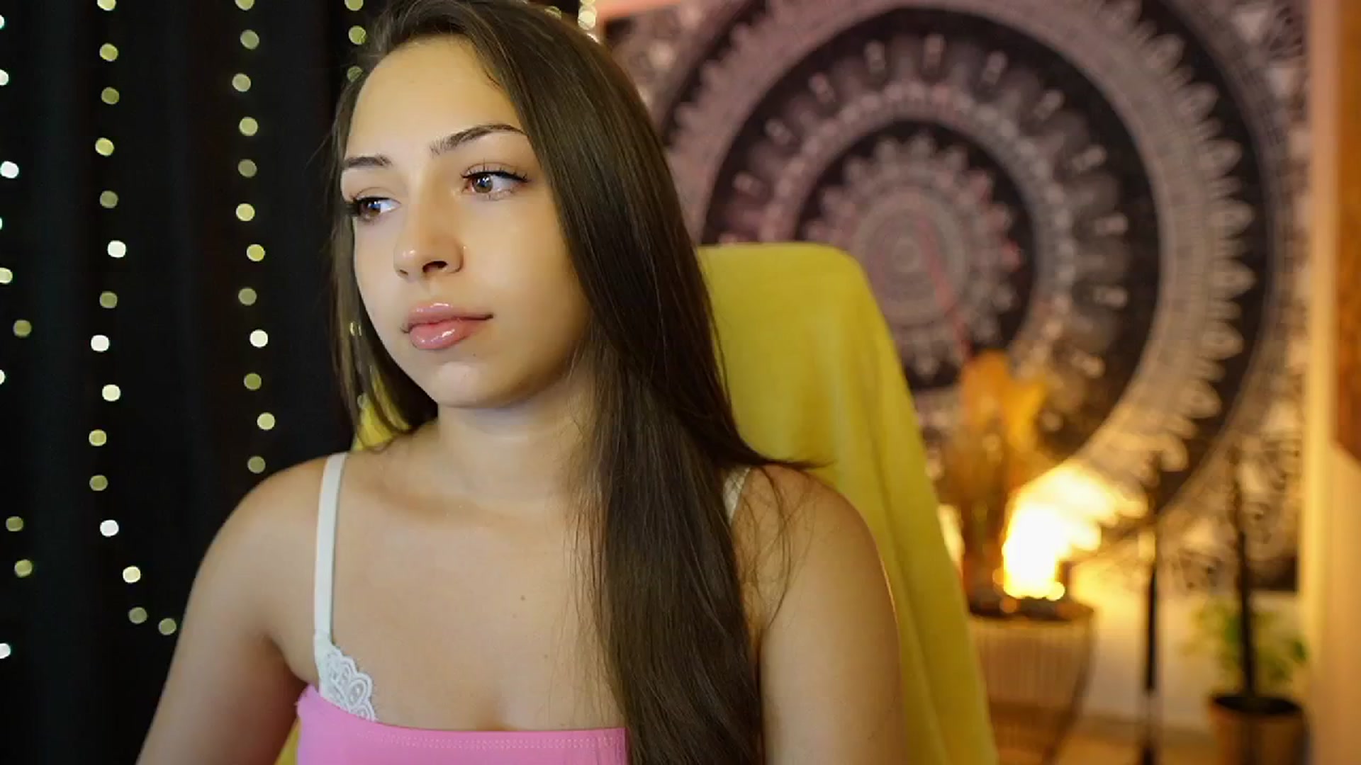 Gallery image thumbnail from Briar__Rose's myfreecams stream on, 08/05/2024, 17:50 image 4 of 20