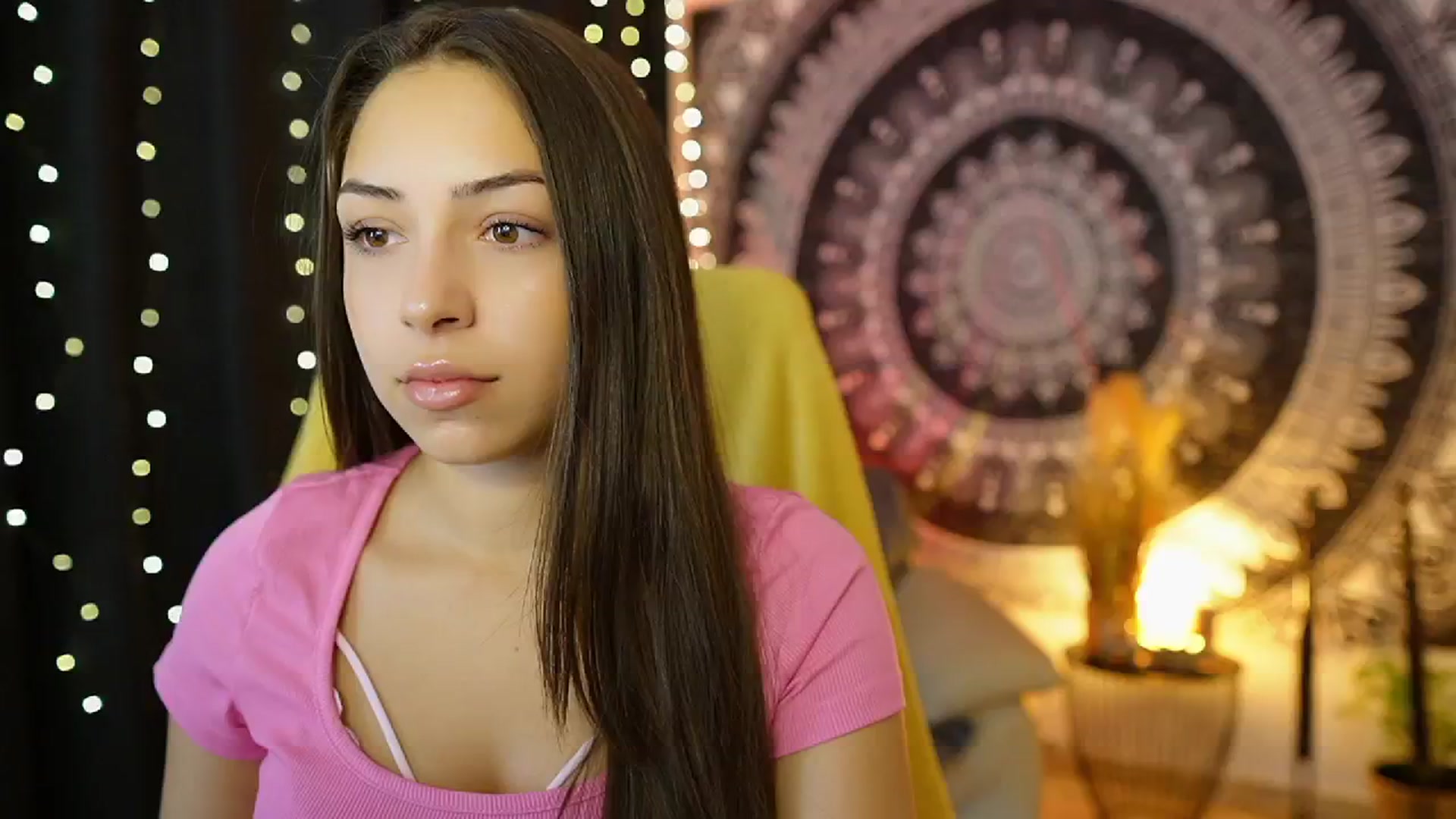 Gallery image thumbnail from Briar__Rose's myfreecams stream on, 08/06/2024, 13:31 image 18 of 20