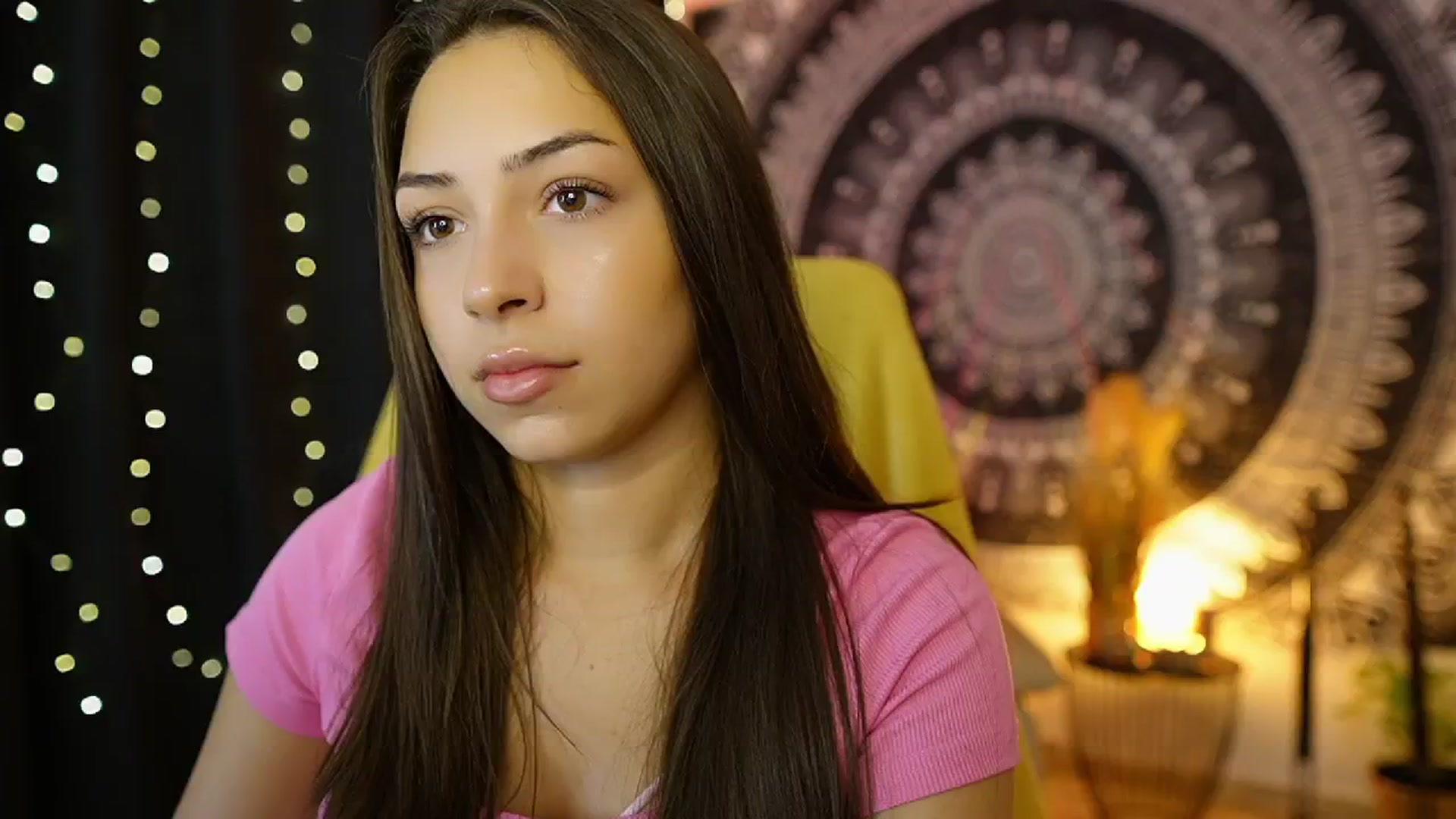 Gallery image thumbnail from Briar__Rose's myfreecams stream on, 08/06/2024, 14:17 image 1 of 20