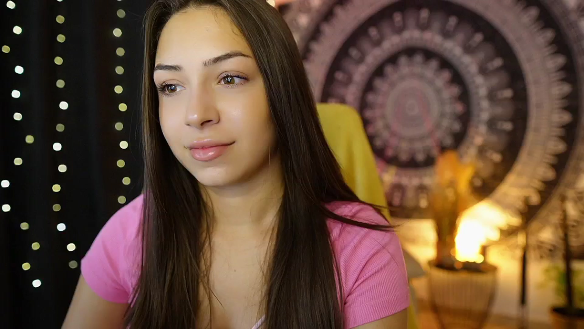 Gallery image thumbnail from Briar__Rose's myfreecams stream on, 08/06/2024, 14:17 image 6 of 20