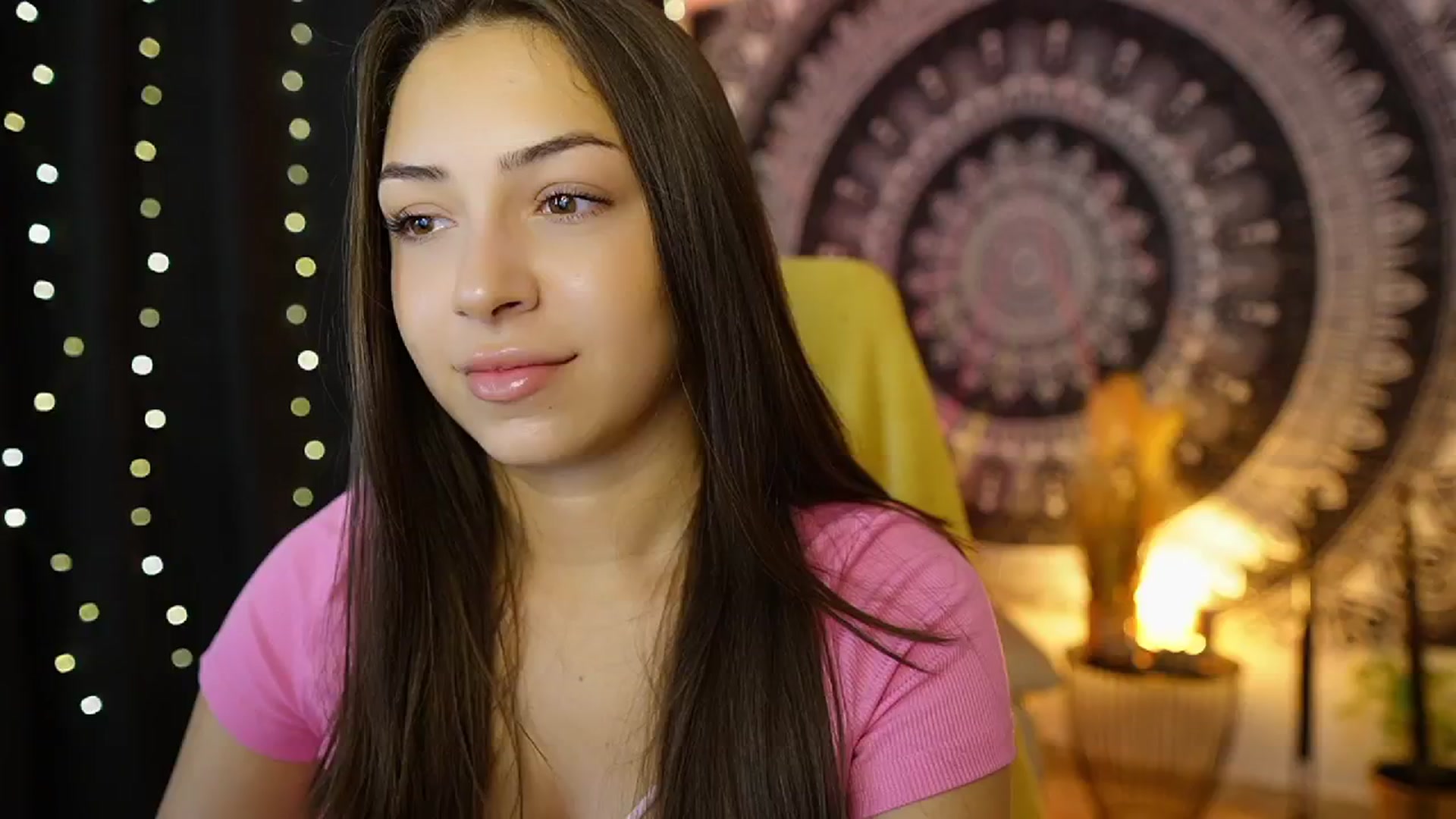 Gallery image thumbnail from Briar__Rose's myfreecams stream on, 08/06/2024, 14:17 image 7 of 20