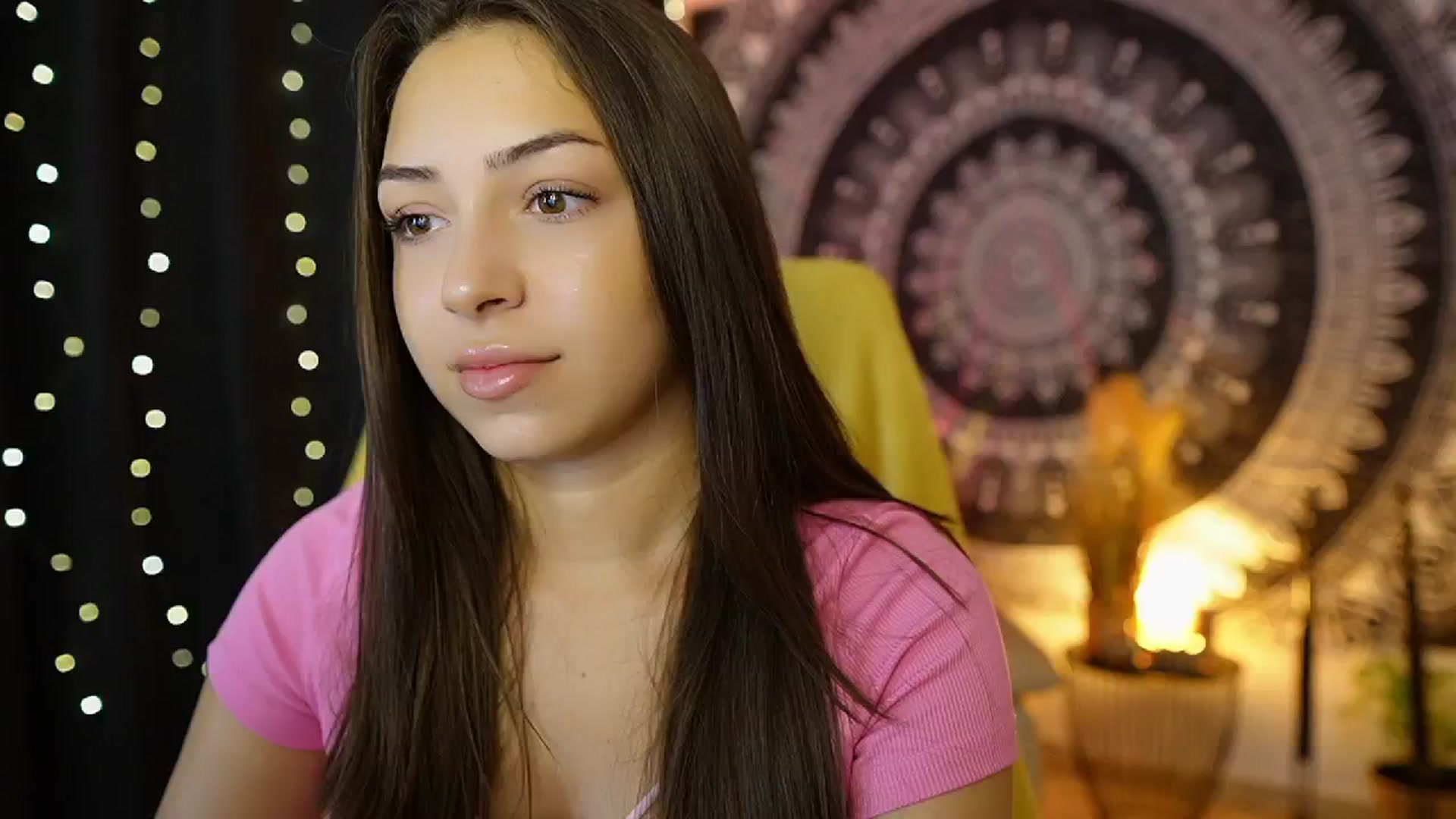Gallery image thumbnail from Briar__Rose's myfreecams stream on, 08/06/2024, 14:17 image 8 of 20
