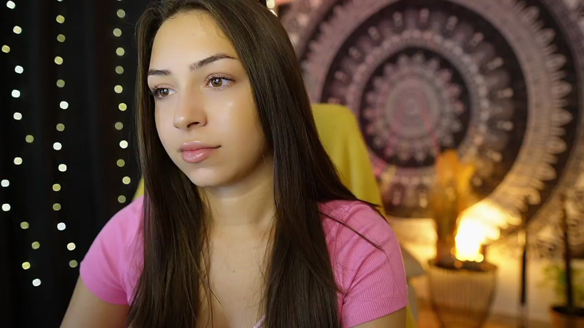Gallery image thumbnail from Briar__Rose's myfreecams stream on, 08/06/2024, 14:17 image 9 of 20