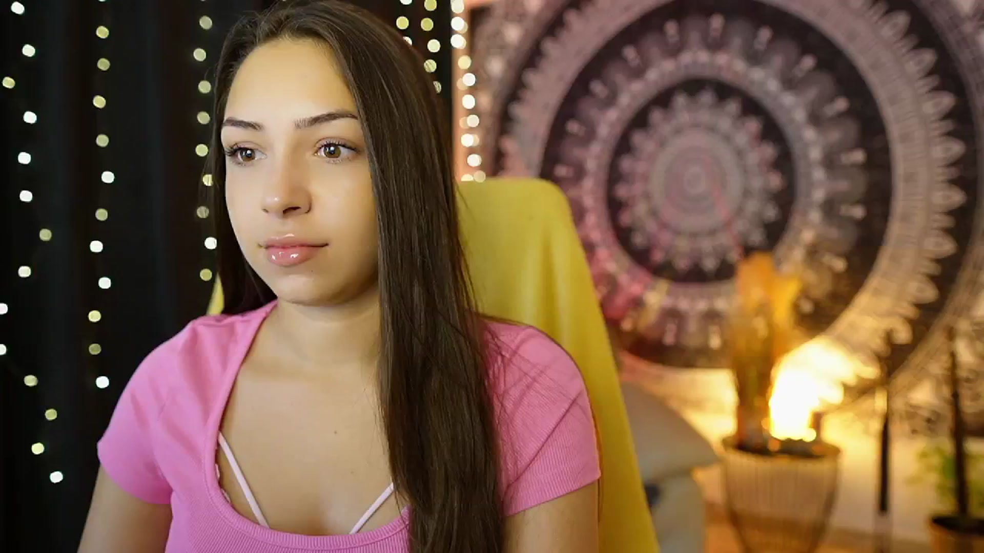 Gallery image thumbnail from Briar__Rose's myfreecams stream on, 08/06/2024, 17:50 image 12 of 20