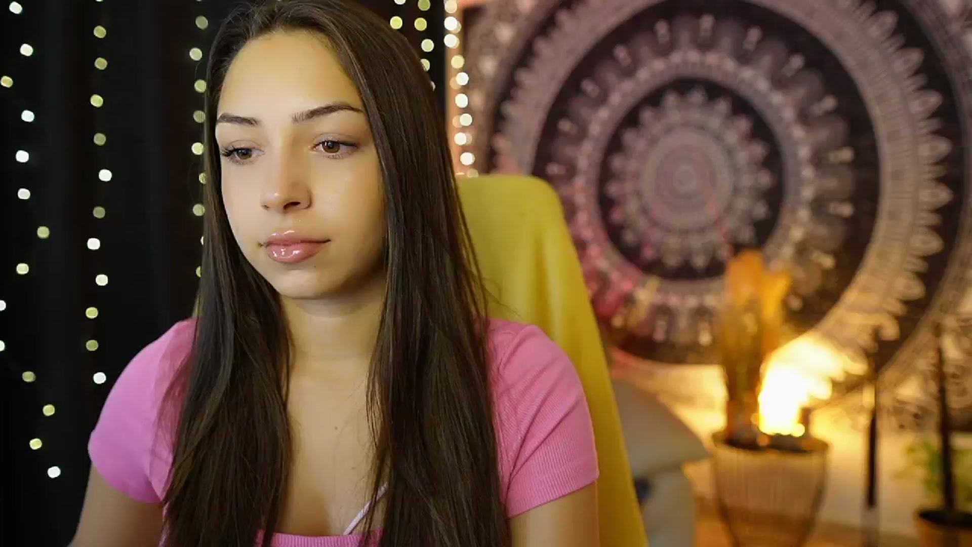 Gallery image thumbnail from Briar__Rose's myfreecams stream on, 08/06/2024, 17:50 image 10 of 20