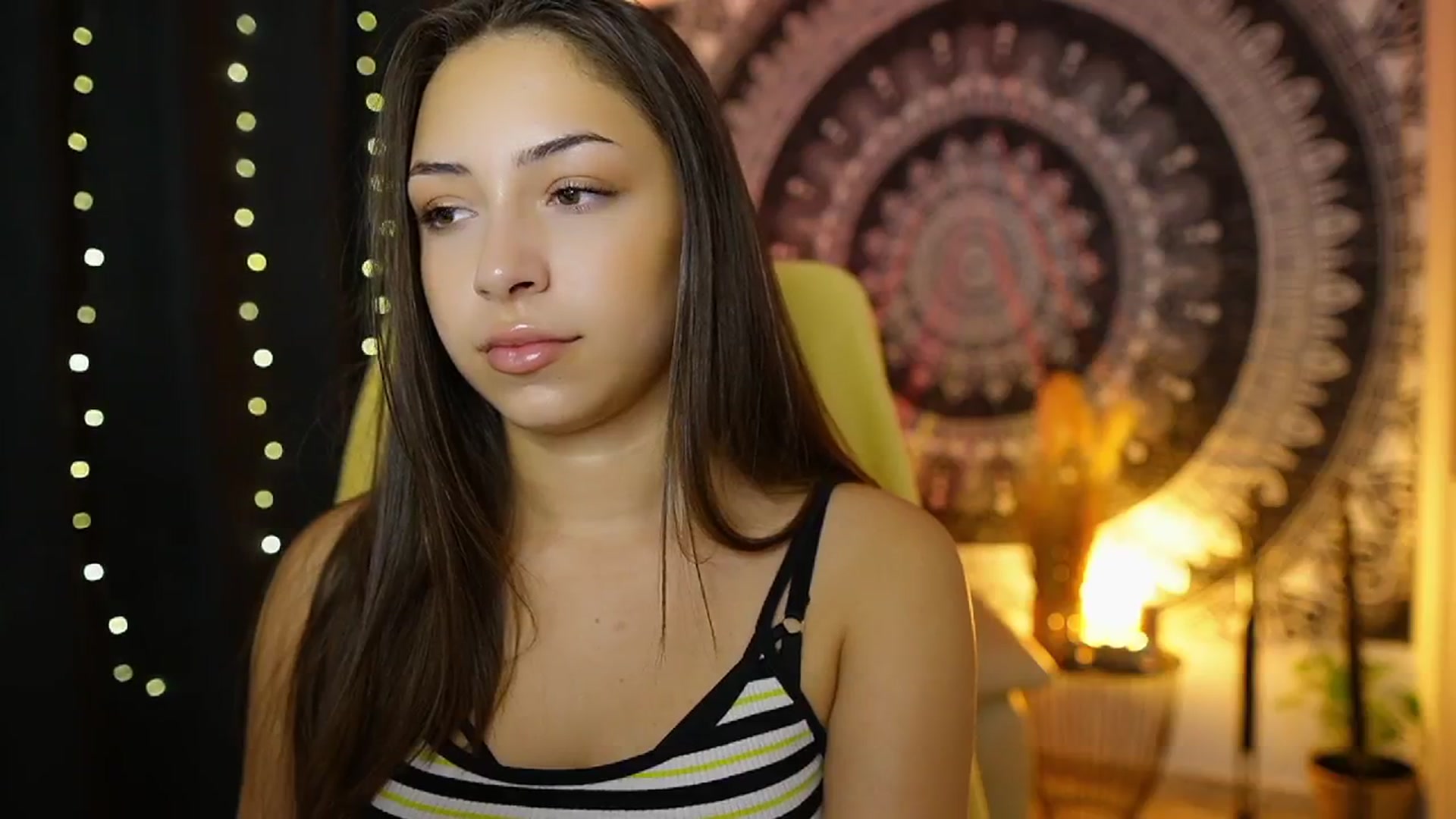 Gallery image thumbnail from Briar__Rose's myfreecams stream on, 08/08/2024, 17:52 image 6 of 20