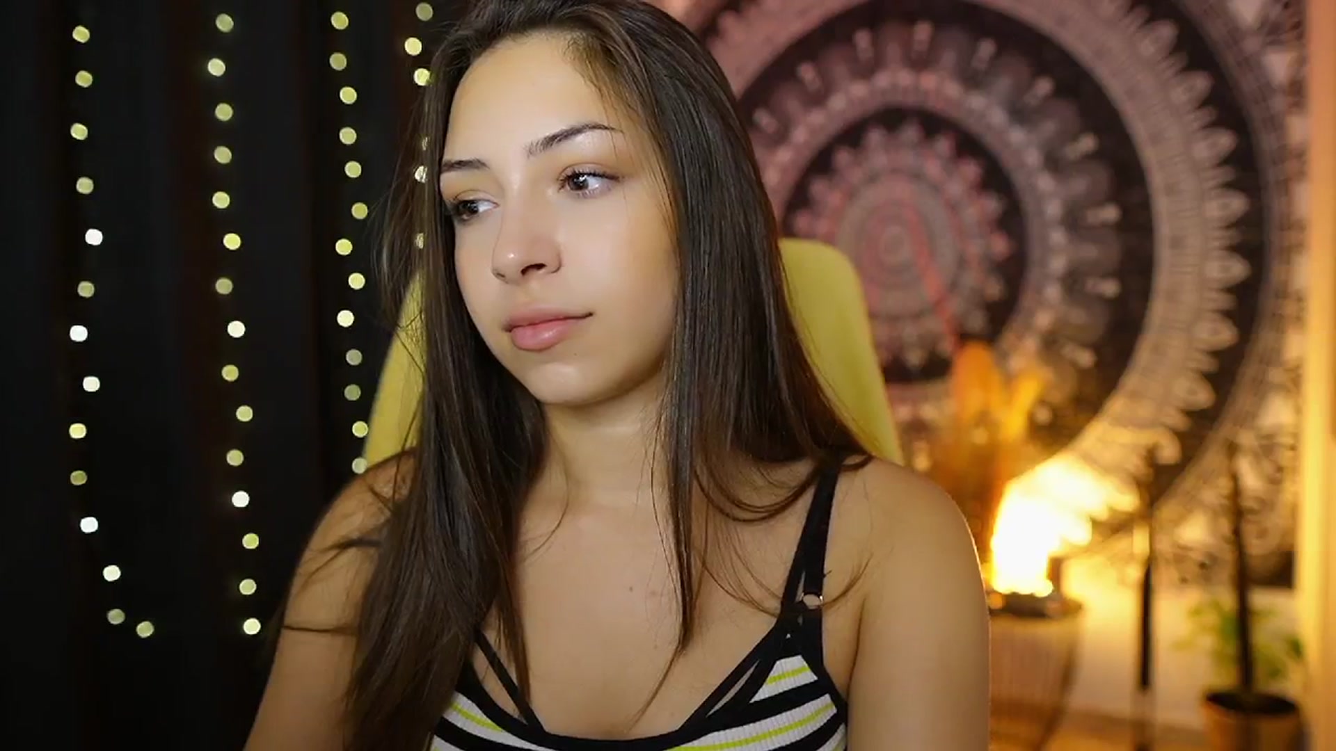 Gallery image thumbnail from Briar__Rose's myfreecams stream on, 08/08/2024, 17:52 image 13 of 20